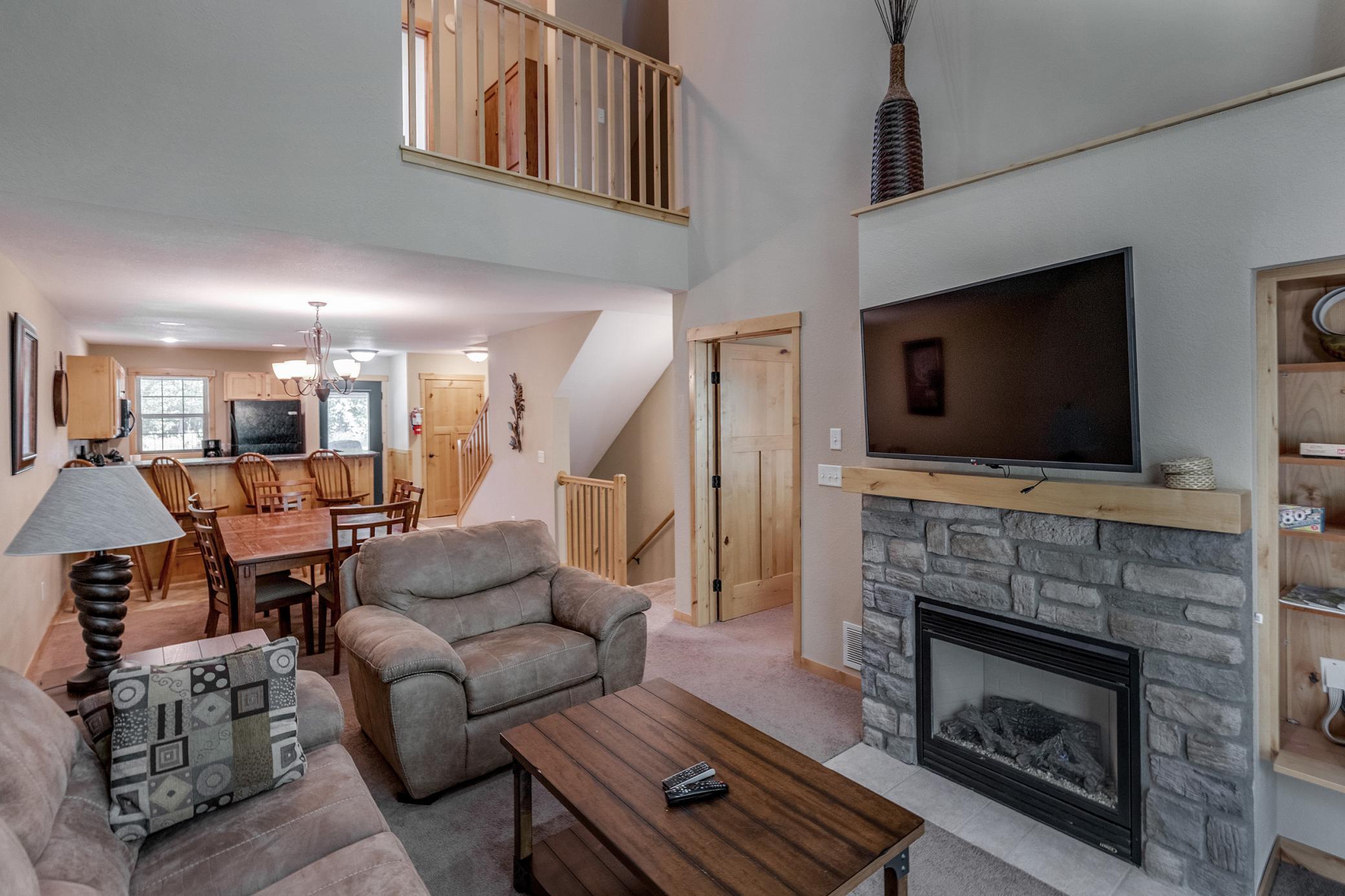 2007 townhouse for sale at 8066 Lost Lake Road, Unit 150 in Nisswa, MN — 3 bed, 5 bath (photo 3 of 53)