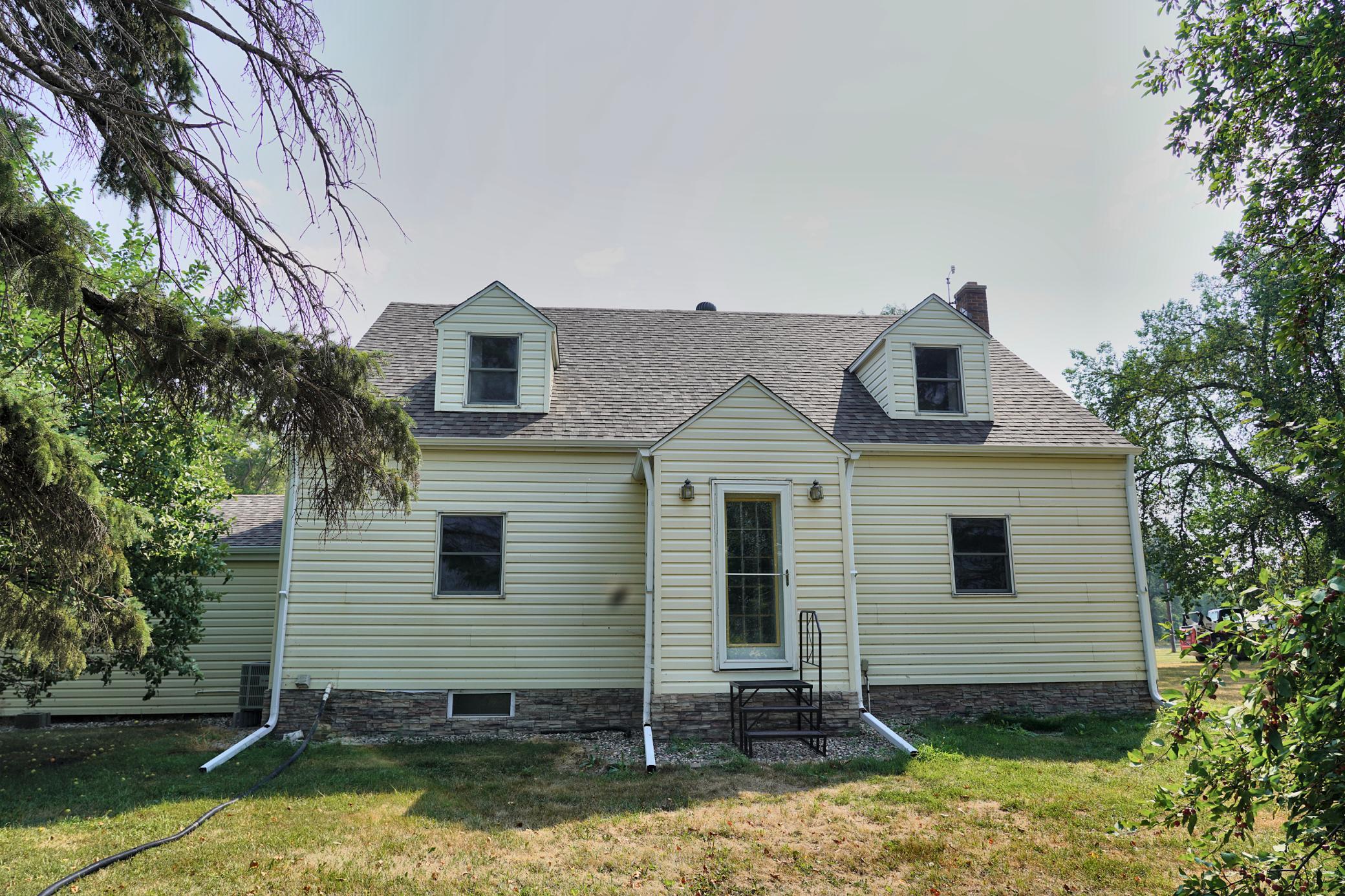 1920 single family home for sale at 14688 44th Street SE in Wheatland, ND — 3 bed, 2 bath (photo 16 of 45)