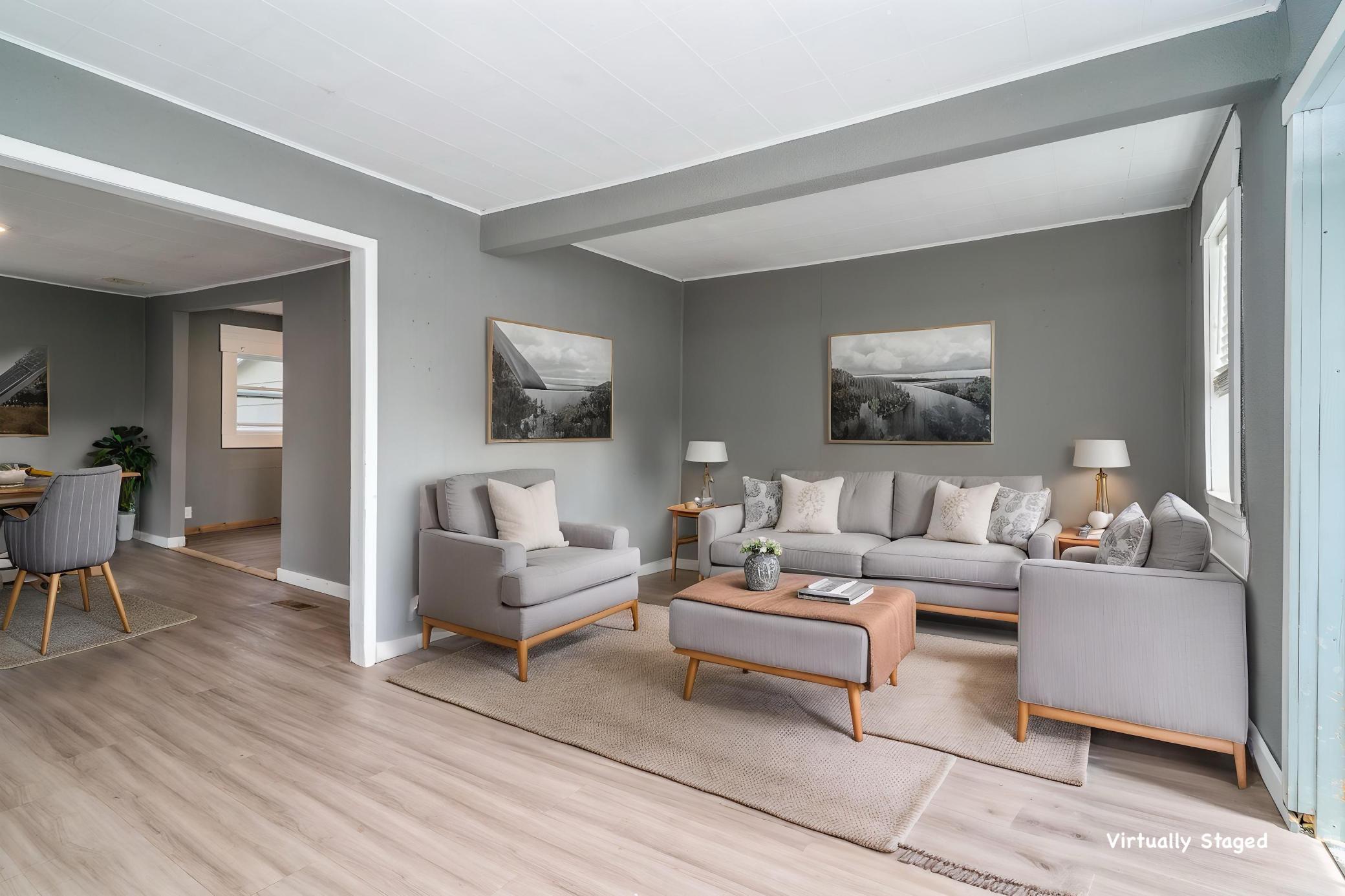 1910 single family home for sale at 512 6th Street W in Crookston, MN — 3 bed, 2 bath (photo 2 of 31)