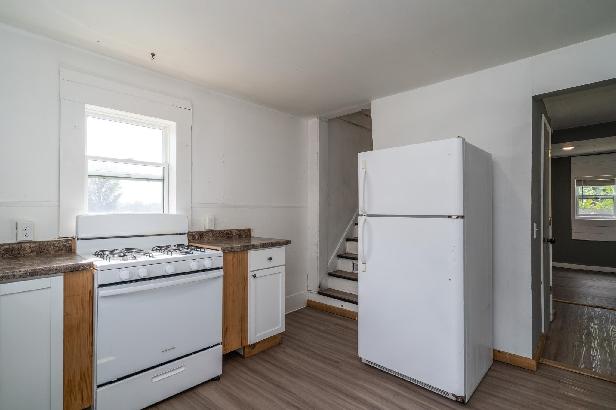 1910 single family home for sale at 512 6th Street W in Crookston, MN — 3 bed, 2 bath (photo 14 of 31)