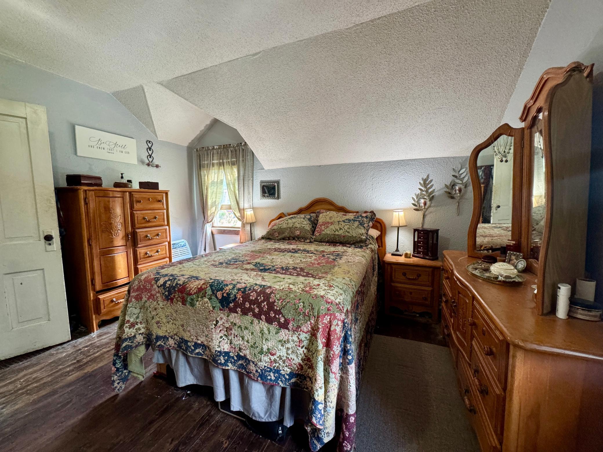 1910 single family home for sale at 69305 Kirkwood Drive in Roosevelt, MN — 4 bed, 2 bath (photo 15 of 53)
