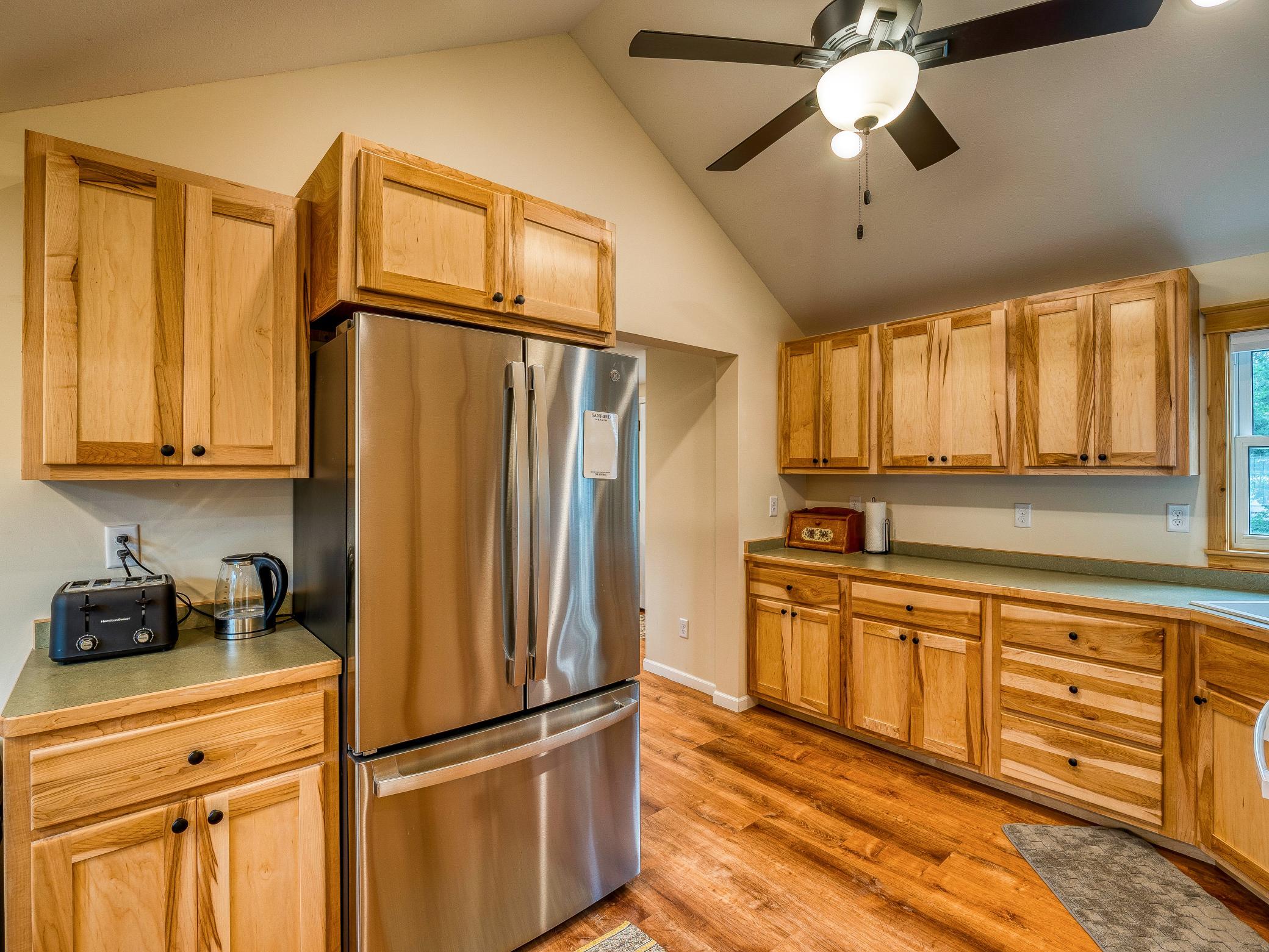 1940 single family home for sale at 2011 Norton Avenue NW in Bemidji, MN — 2 bed, 3 bath (photo 12 of 50)