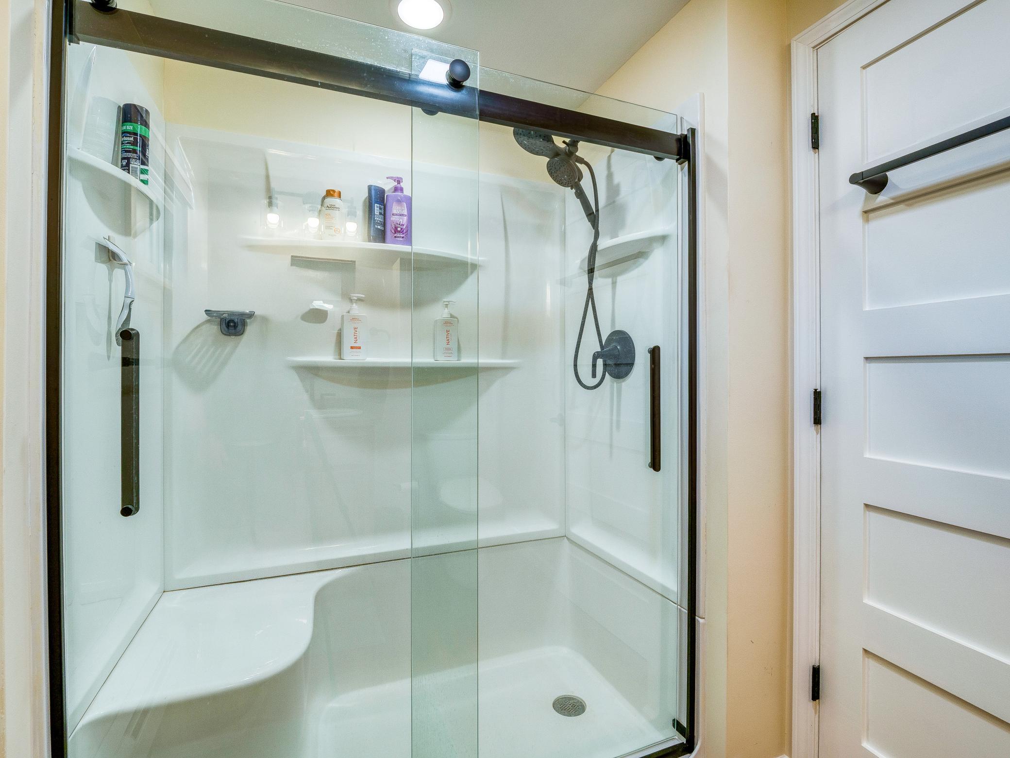 1940 single family home for sale at 2011 Norton Avenue NW in Bemidji, MN — 2 bed, 3 bath (photo 19 of 50)