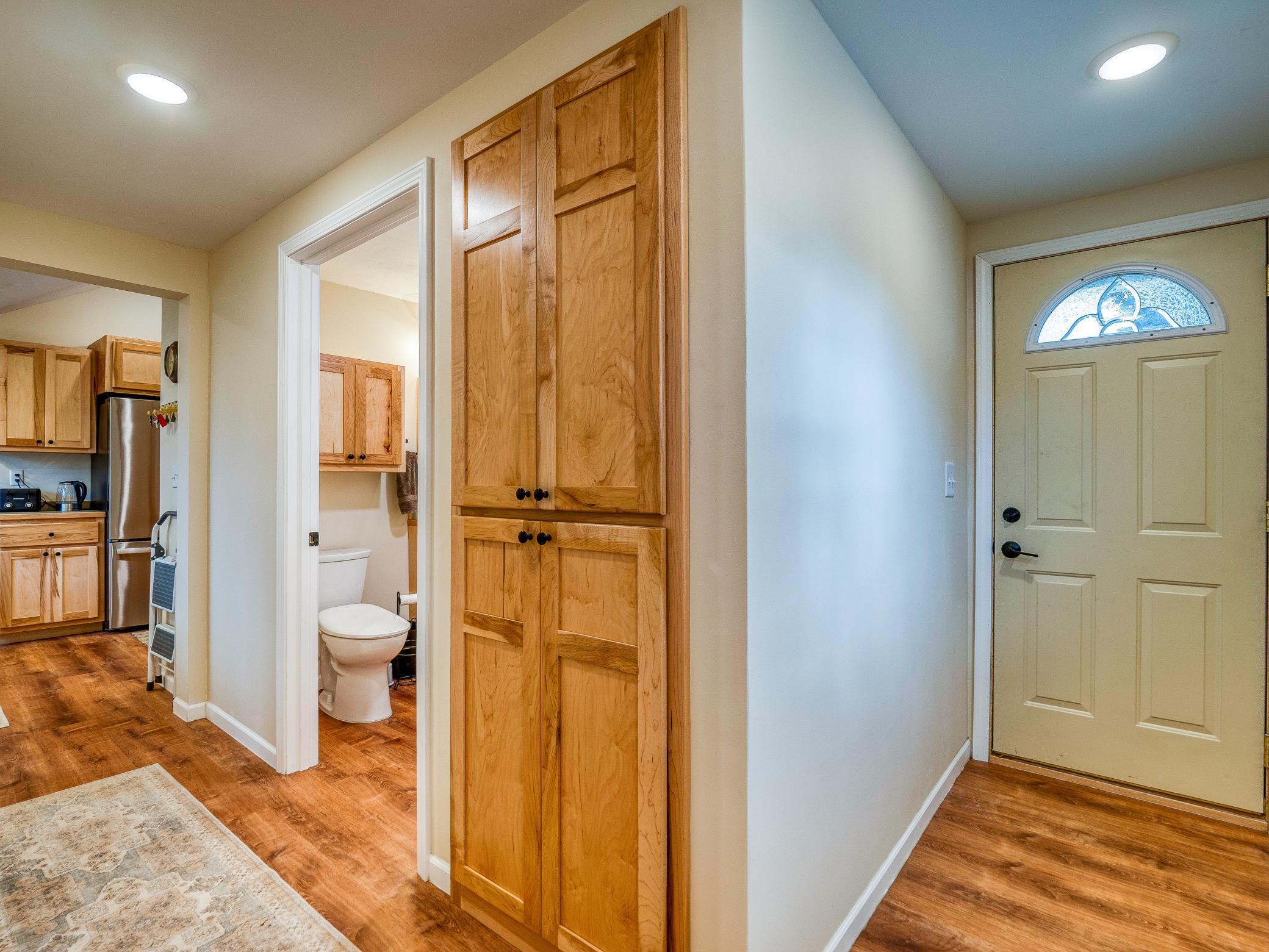 1940 single family home for sale at 2011 Norton Avenue NW in Bemidji, MN — 2 bed, 3 bath (photo 21 of 50)