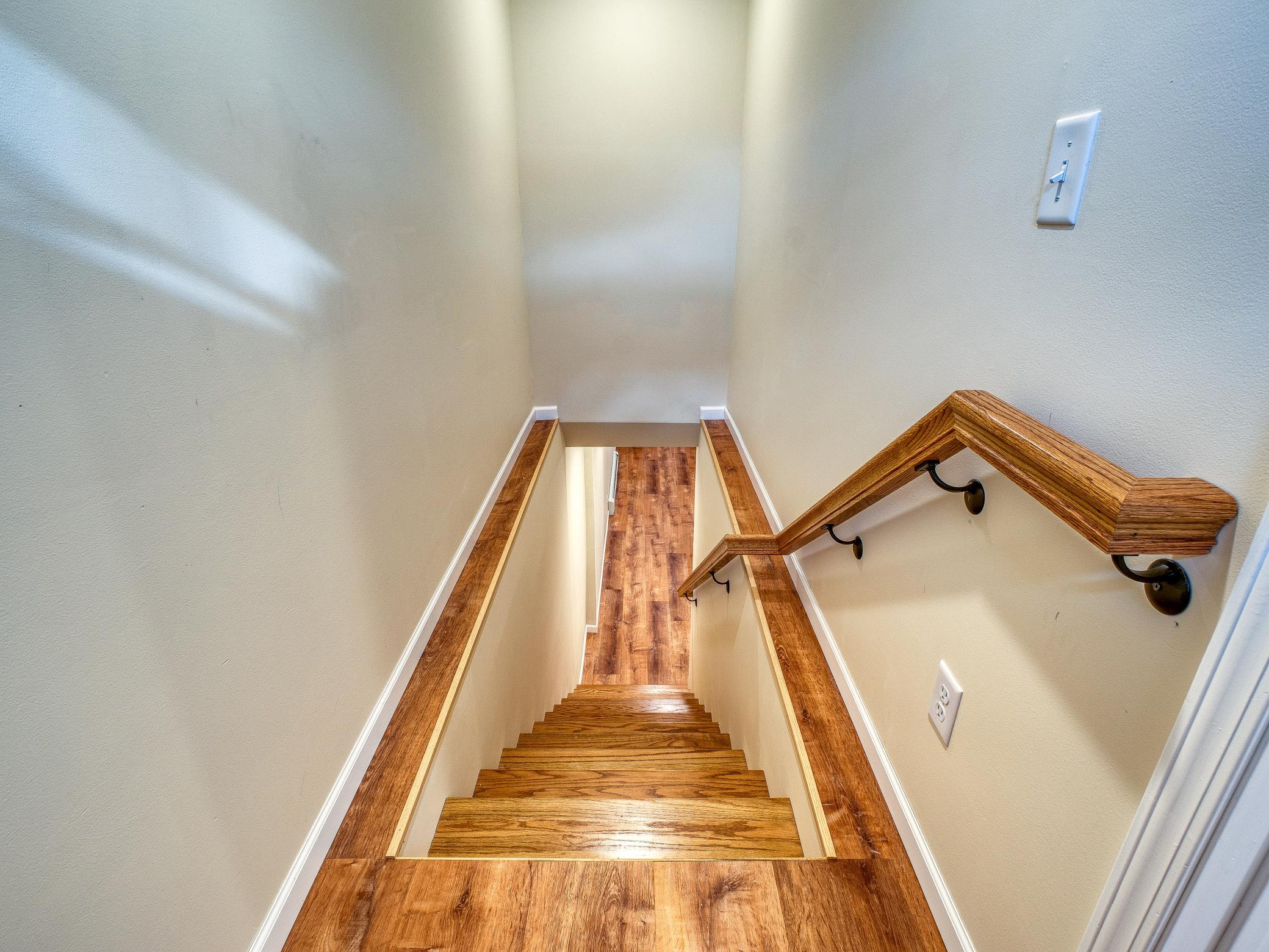 1940 single family home for sale at 2011 Norton Avenue NW in Bemidji, MN — 2 bed, 3 bath (photo 22 of 50)