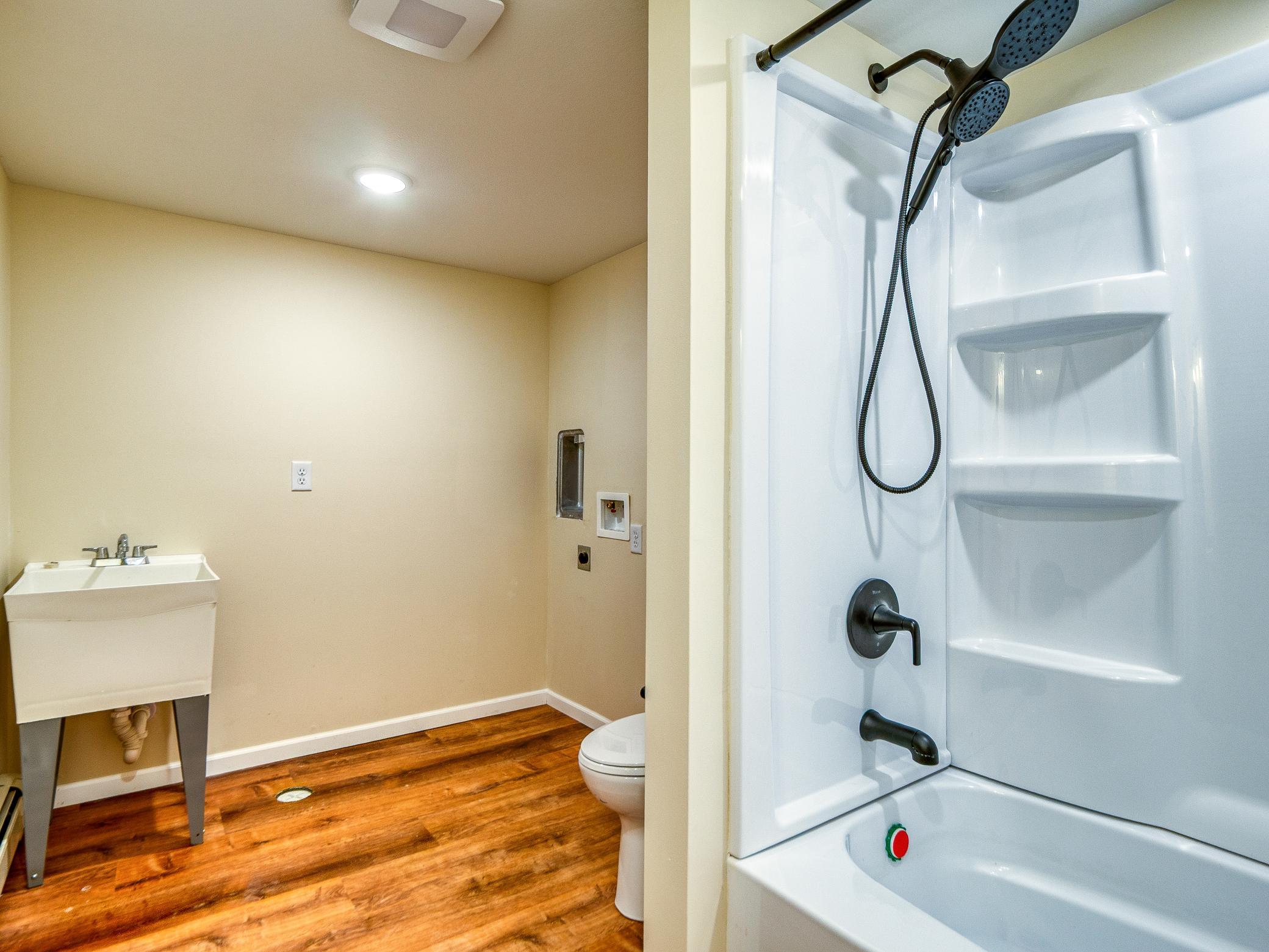 1940 single family home for sale at 2011 Norton Avenue NW in Bemidji, MN — 2 bed, 3 bath (photo 25 of 50)