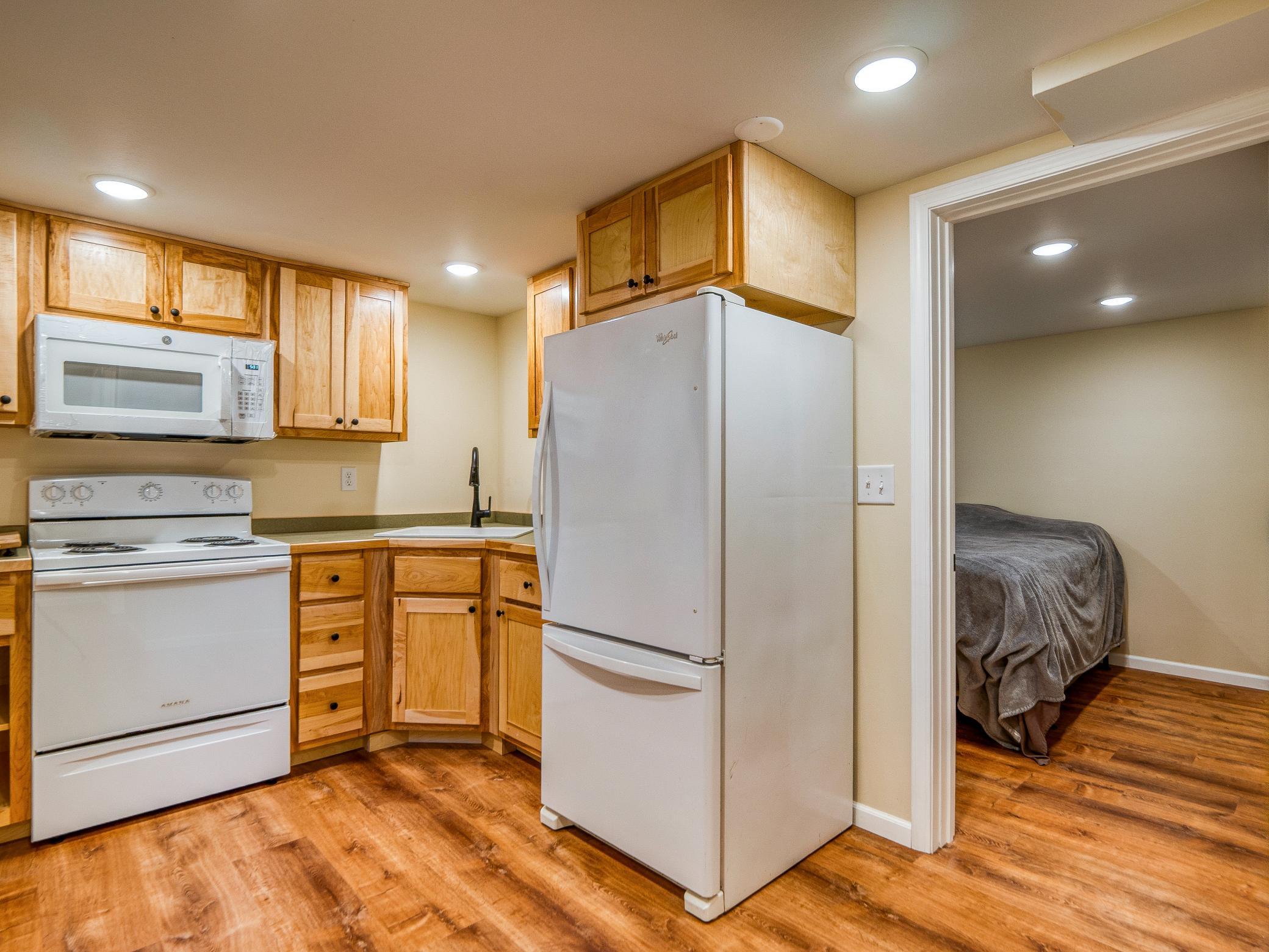 1940 single family home for sale at 2011 Norton Avenue NW in Bemidji, MN — 2 bed, 3 bath (photo 31 of 50)