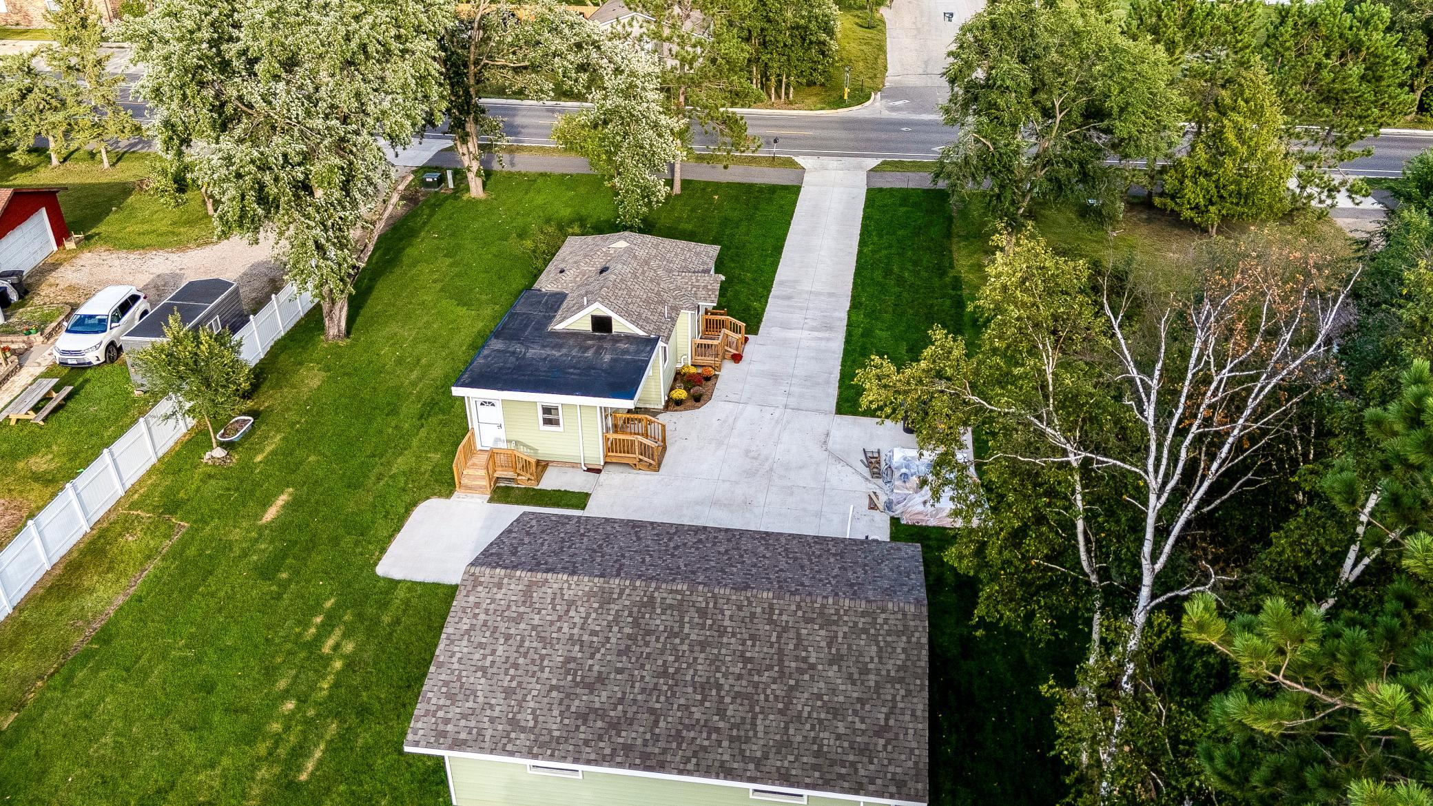 1940 single family home for sale at 2011 Norton Avenue NW in Bemidji, MN — 2 bed, 3 bath (photo 36 of 50)