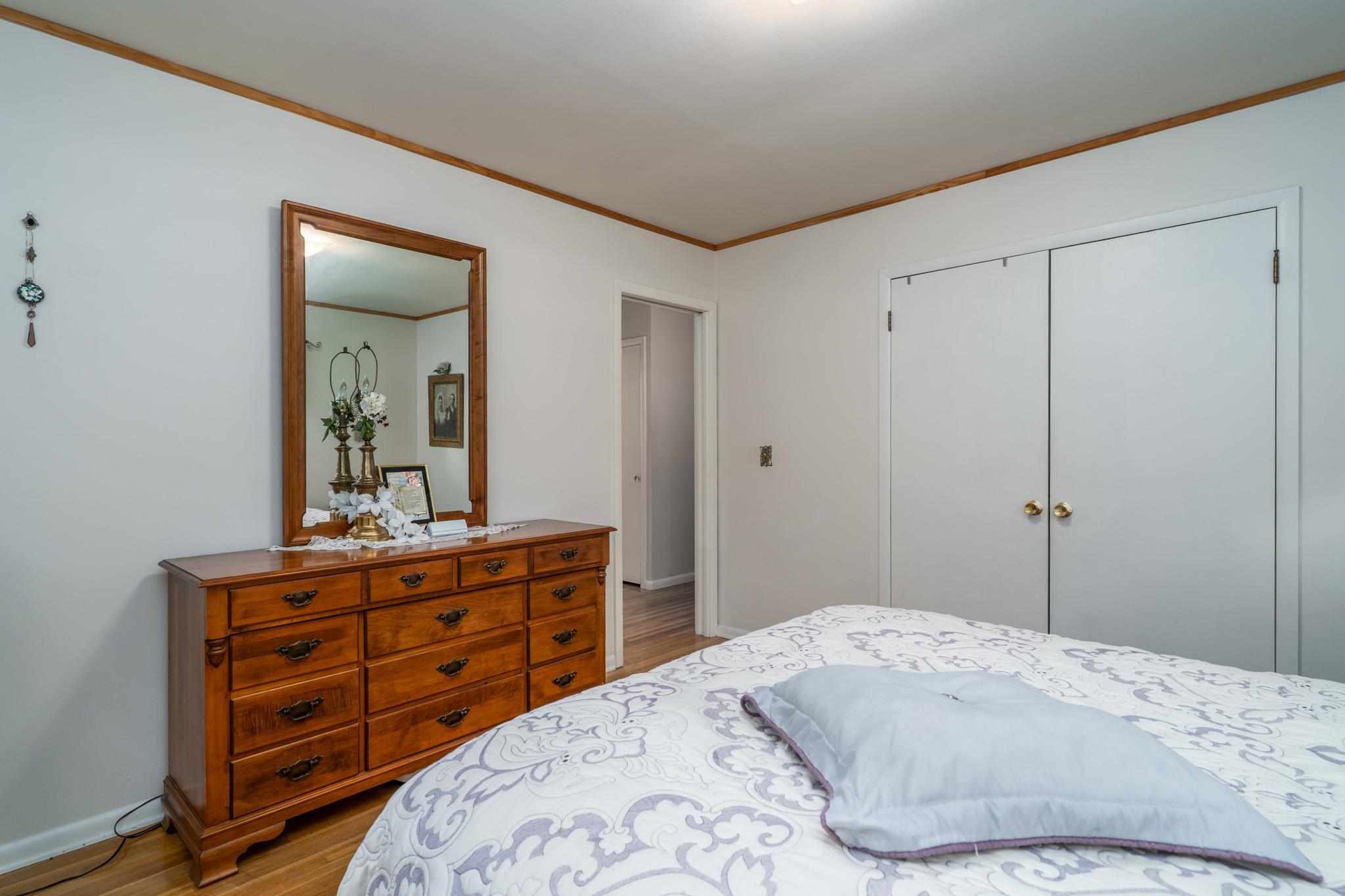 1960 single family home for sale at 706 Odegard Avenue SE in Cooperstown, ND — 3 bed, 2 bath (photo 14 of 35)