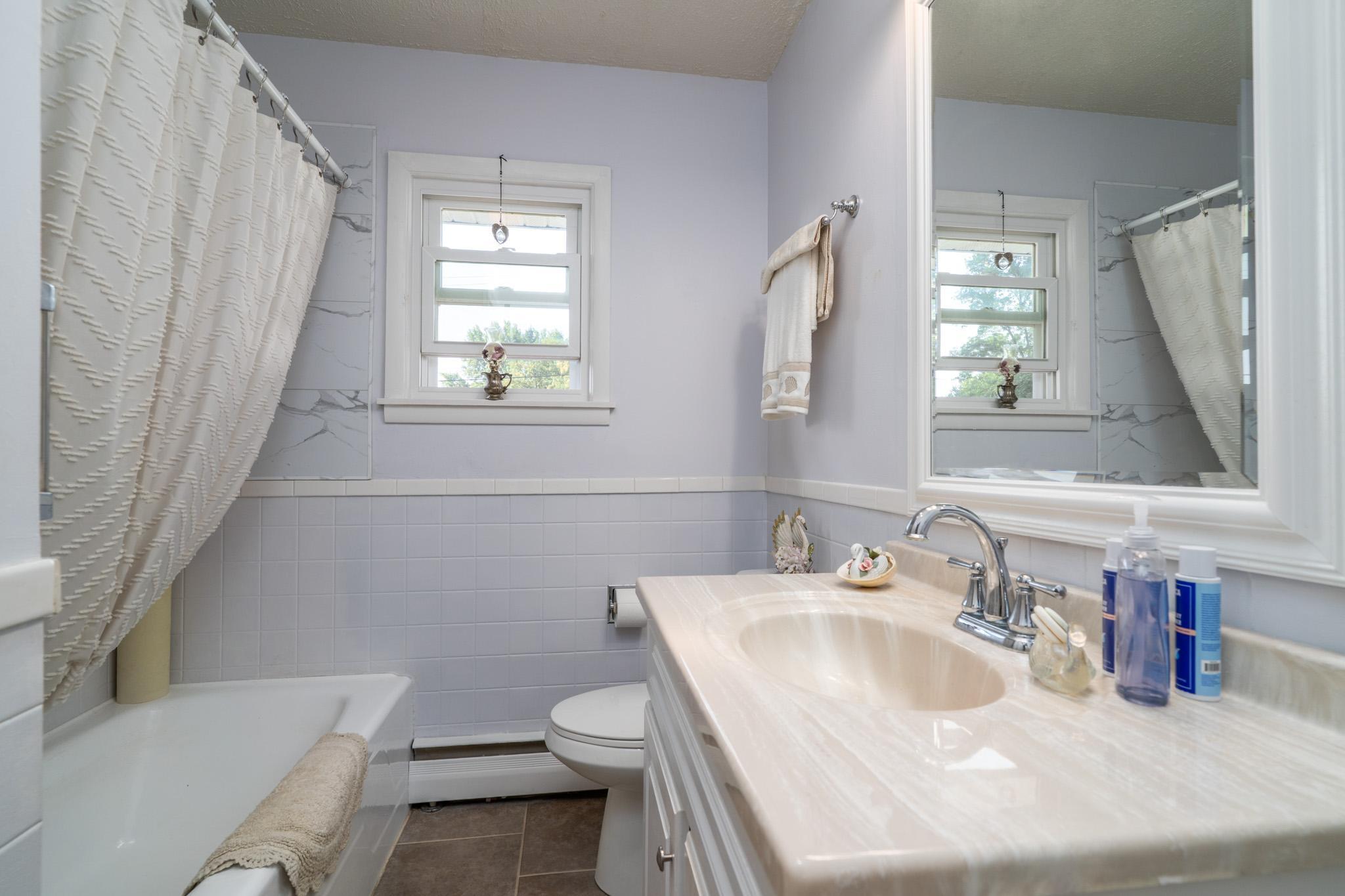 1960 single family home for sale at 706 Odegard Avenue SE in Cooperstown, ND — 3 bed, 2 bath (photo 15 of 35)
