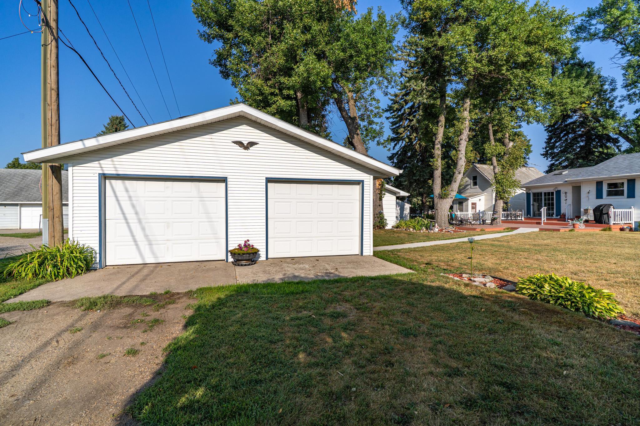1960 single family home for sale at 706 Odegard Avenue SE in Cooperstown, ND — 3 bed, 2 bath (photo 28 of 35)