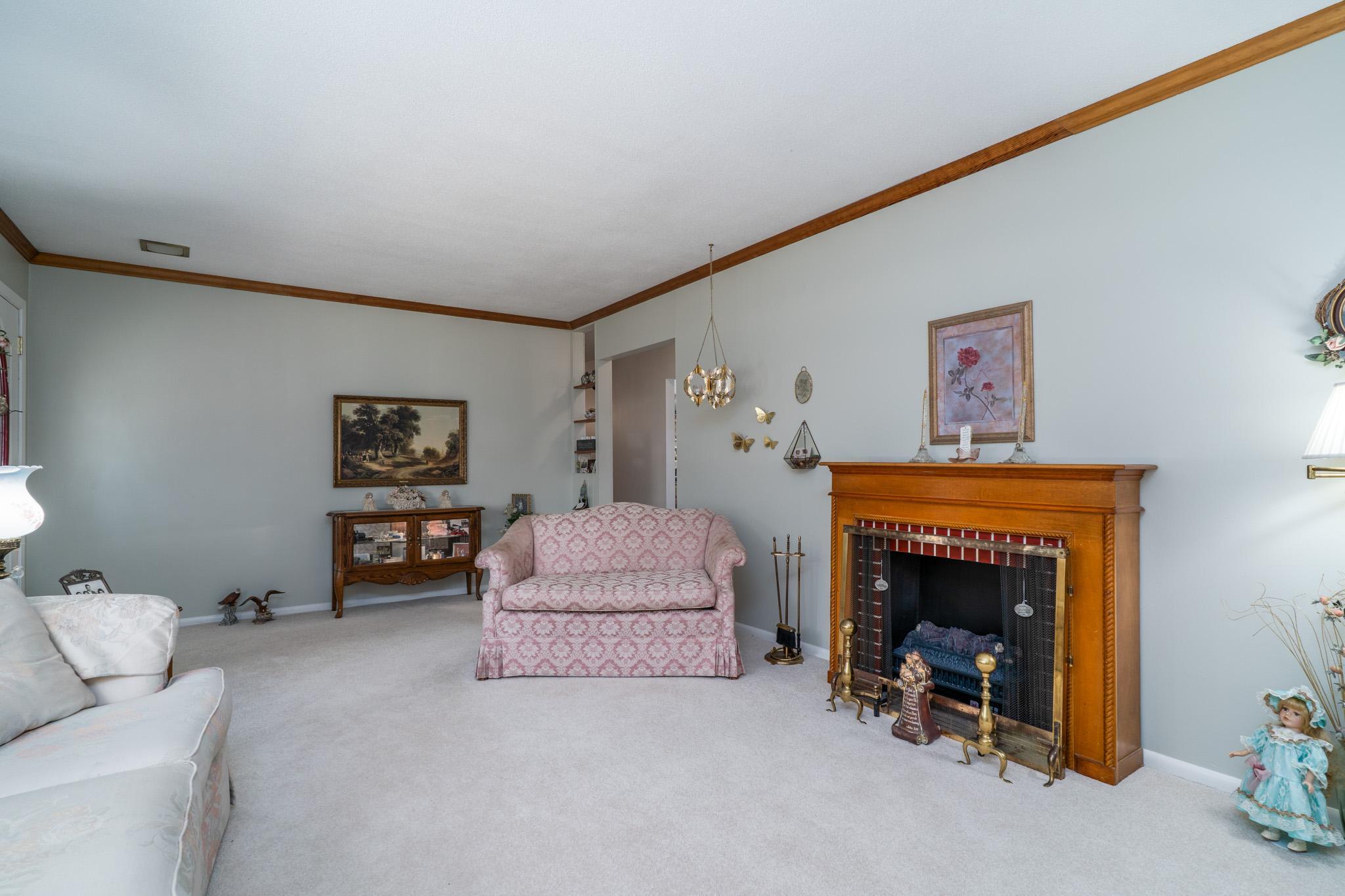 1960 single family home for sale at 706 Odegard Avenue SE in Cooperstown, ND — 3 bed, 2 bath (photo 5 of 35)