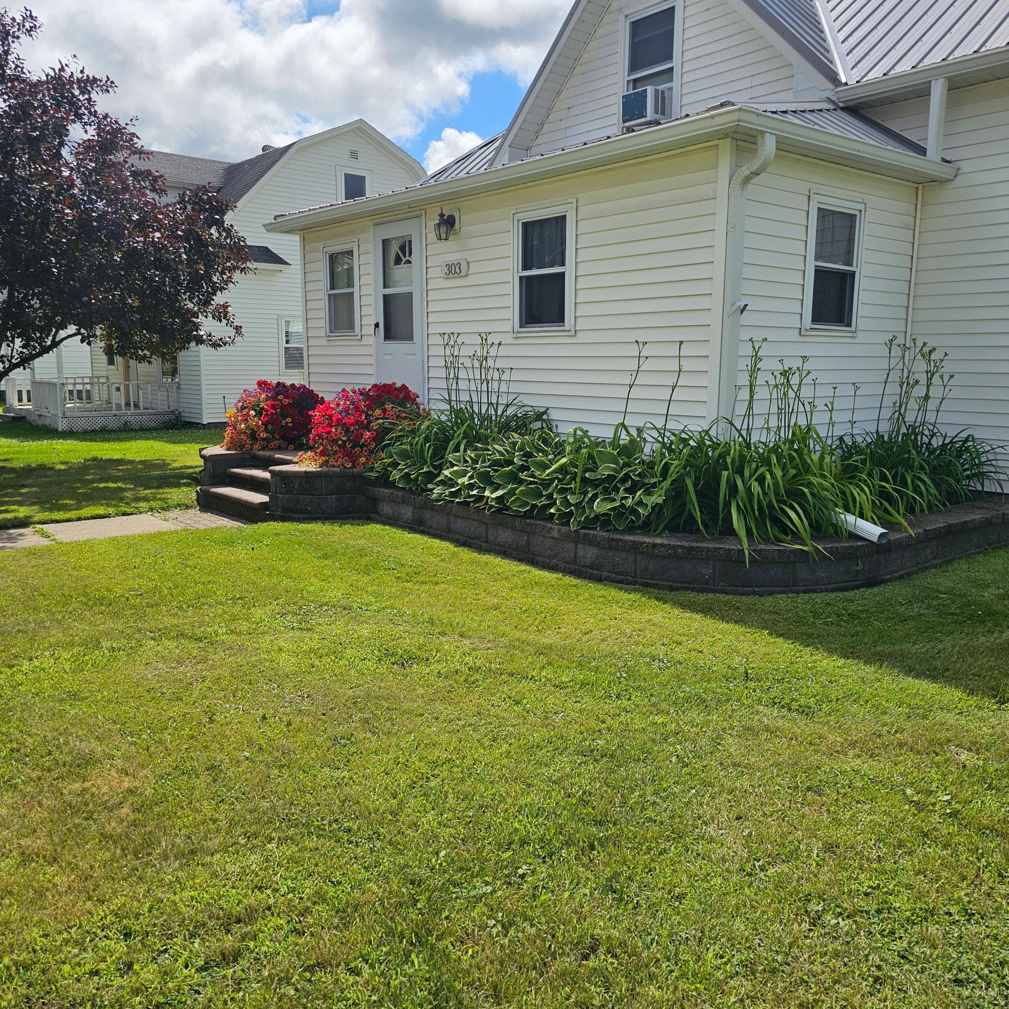 1918 single family home for sale at 303 Minnesota Avenue E in Sebeka, MN — 2 bed, 1 bath (photo 27 of 27)