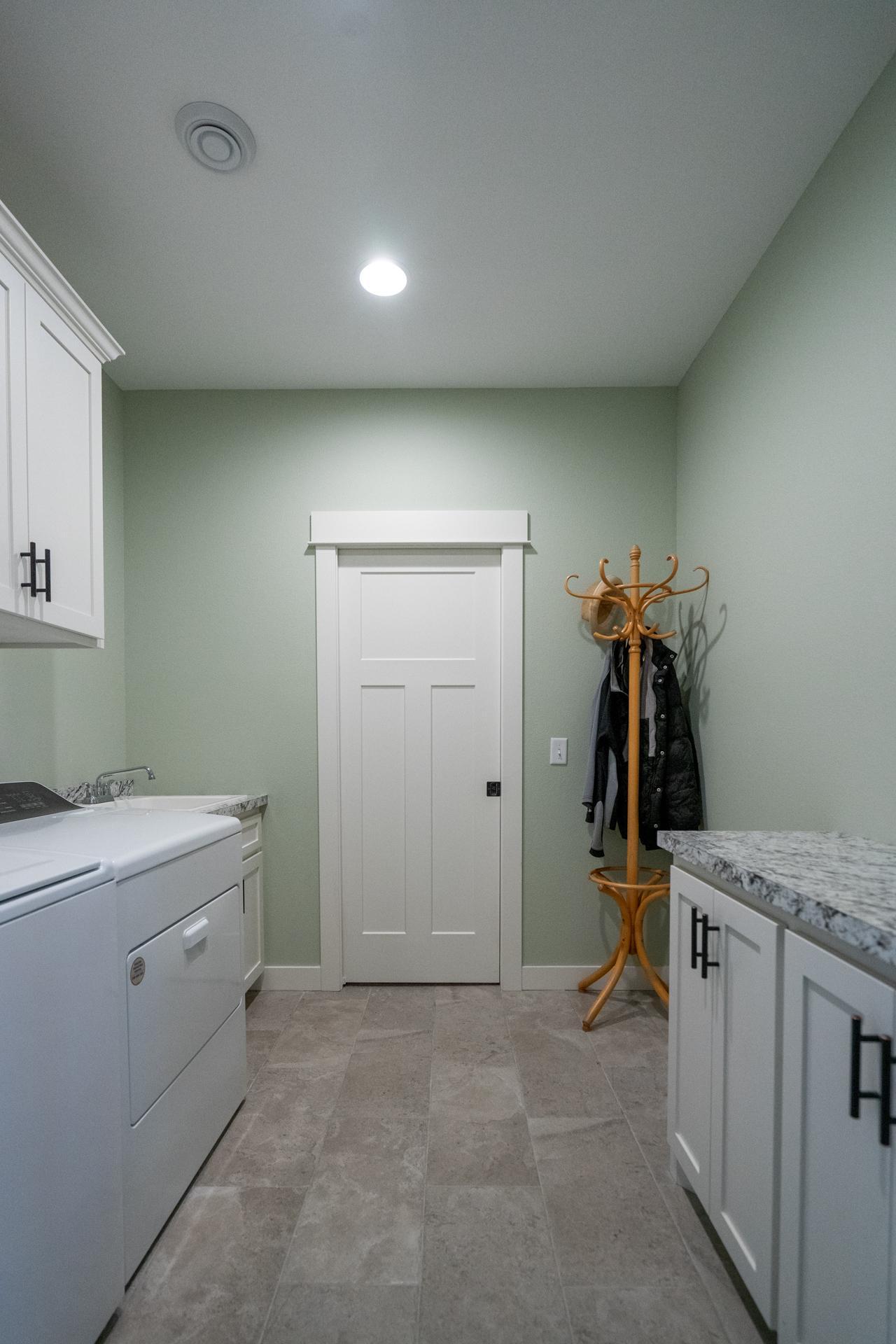 2022 single family home for sale at 1860 Deer Path Circle SW in East Gull Lake, MN — 3 bed, 3 bath (photo 38 of 45)