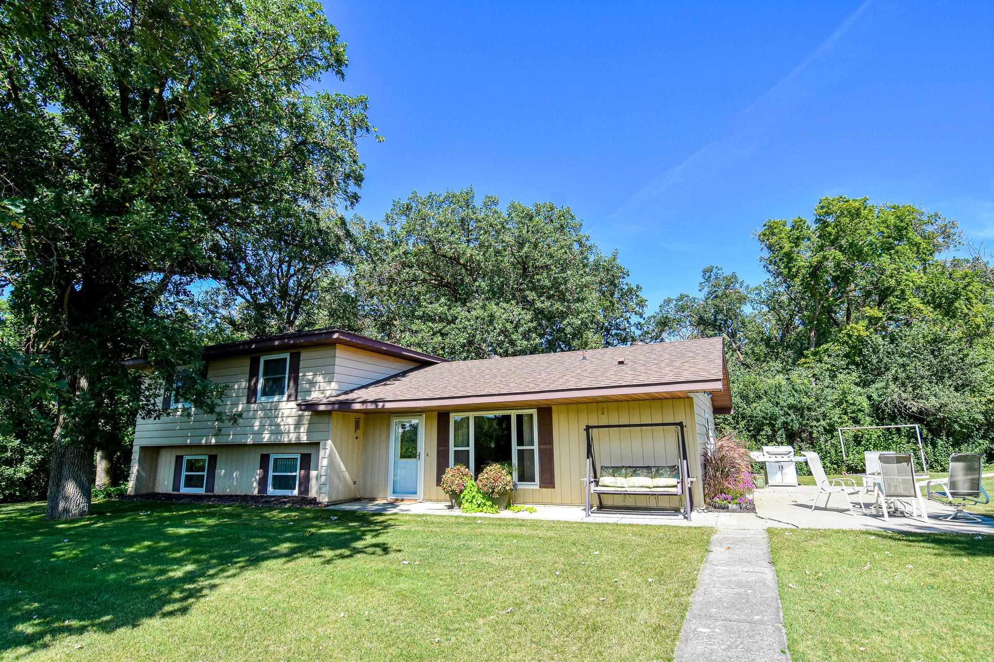 1977 single family home for sale at 14880 230th Street NE in Thief River Falls, MN — 4 bed, 2 bath (photo 2 of 58)