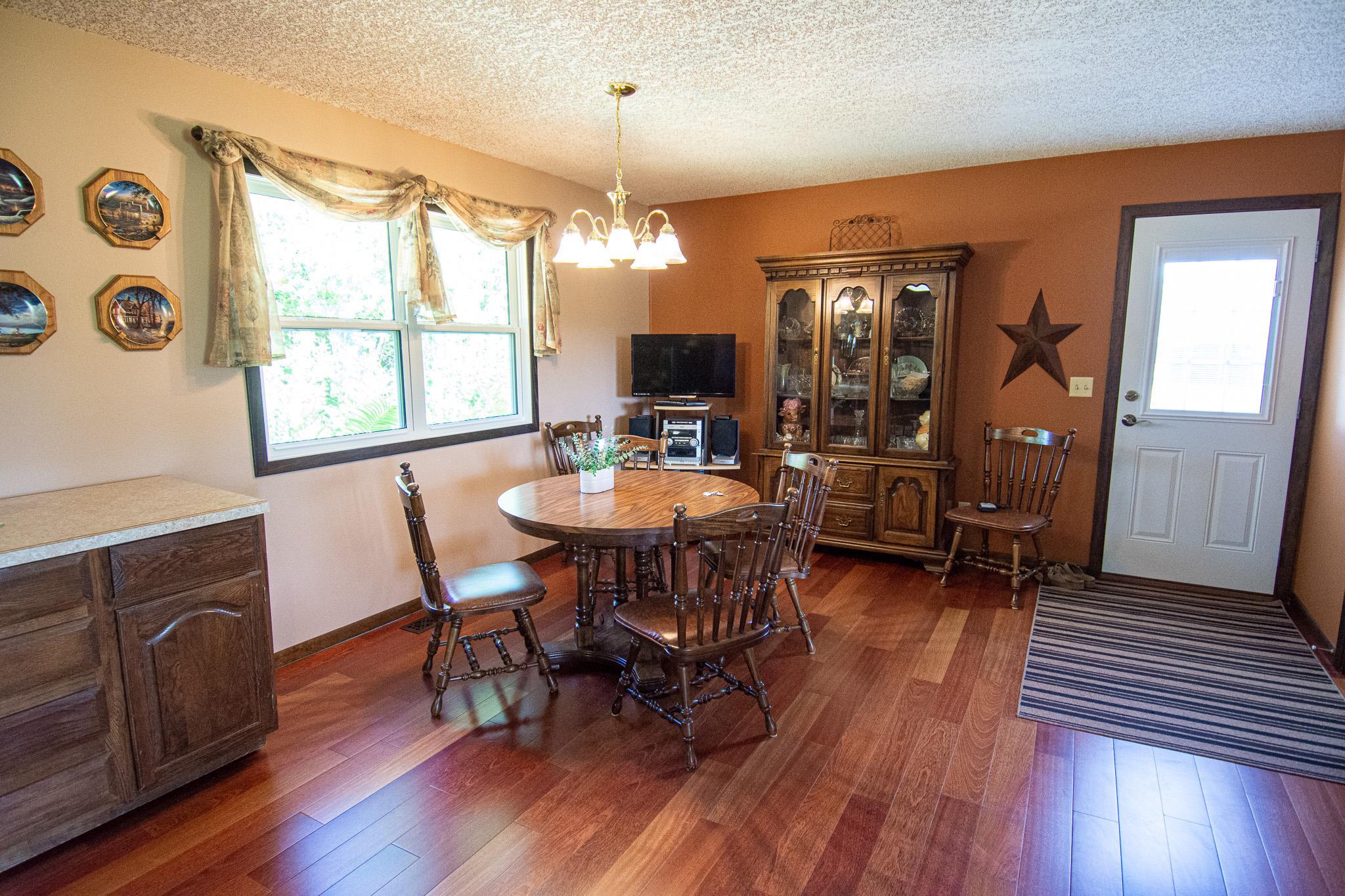1977 single family home for sale at 14880 230th Street NE in Thief River Falls, MN — 4 bed, 2 bath (photo 11 of 58)