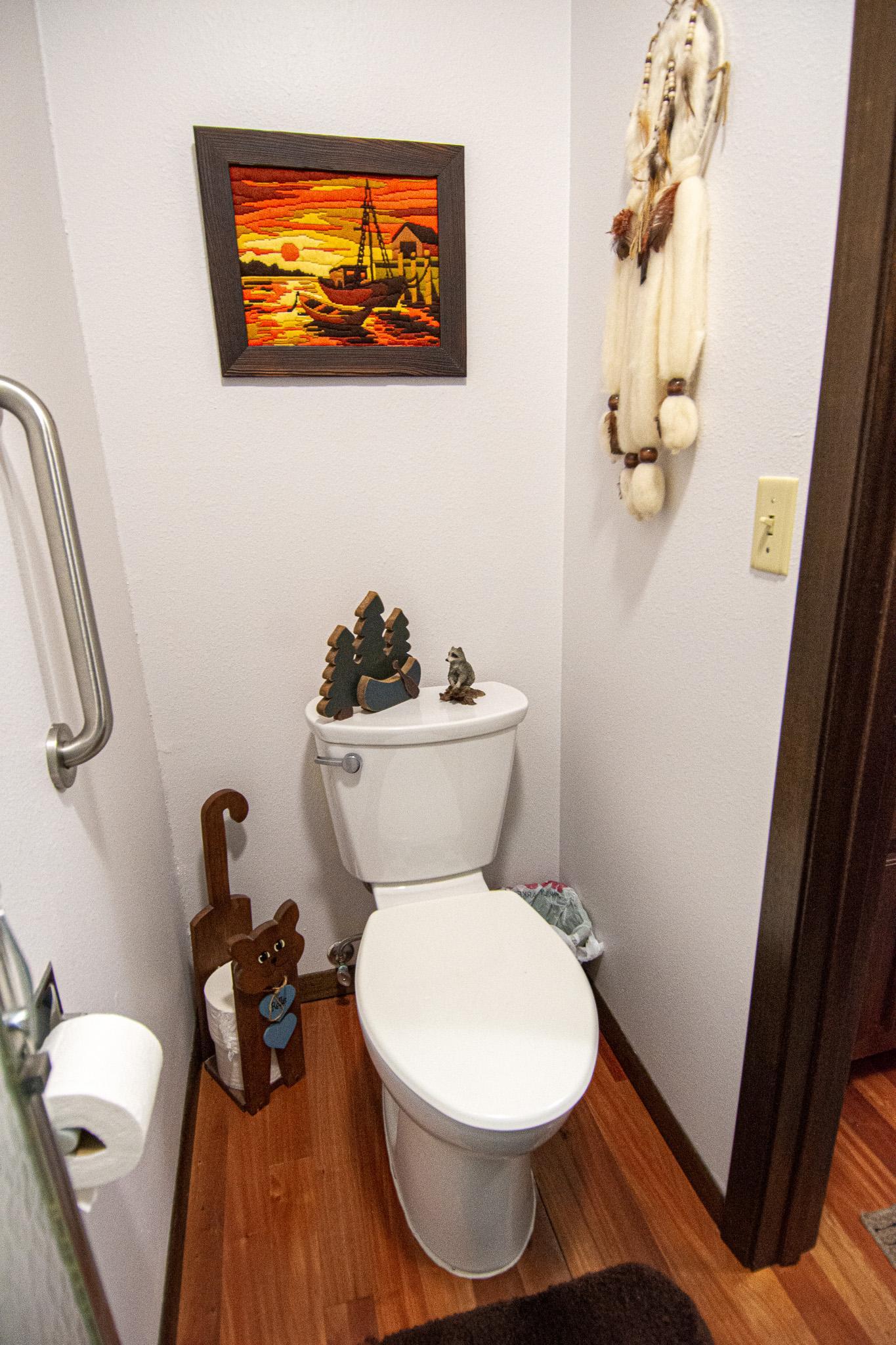 1977 single family home for sale at 14880 230th Street NE in Thief River Falls, MN — 4 bed, 2 bath (photo 14 of 58)