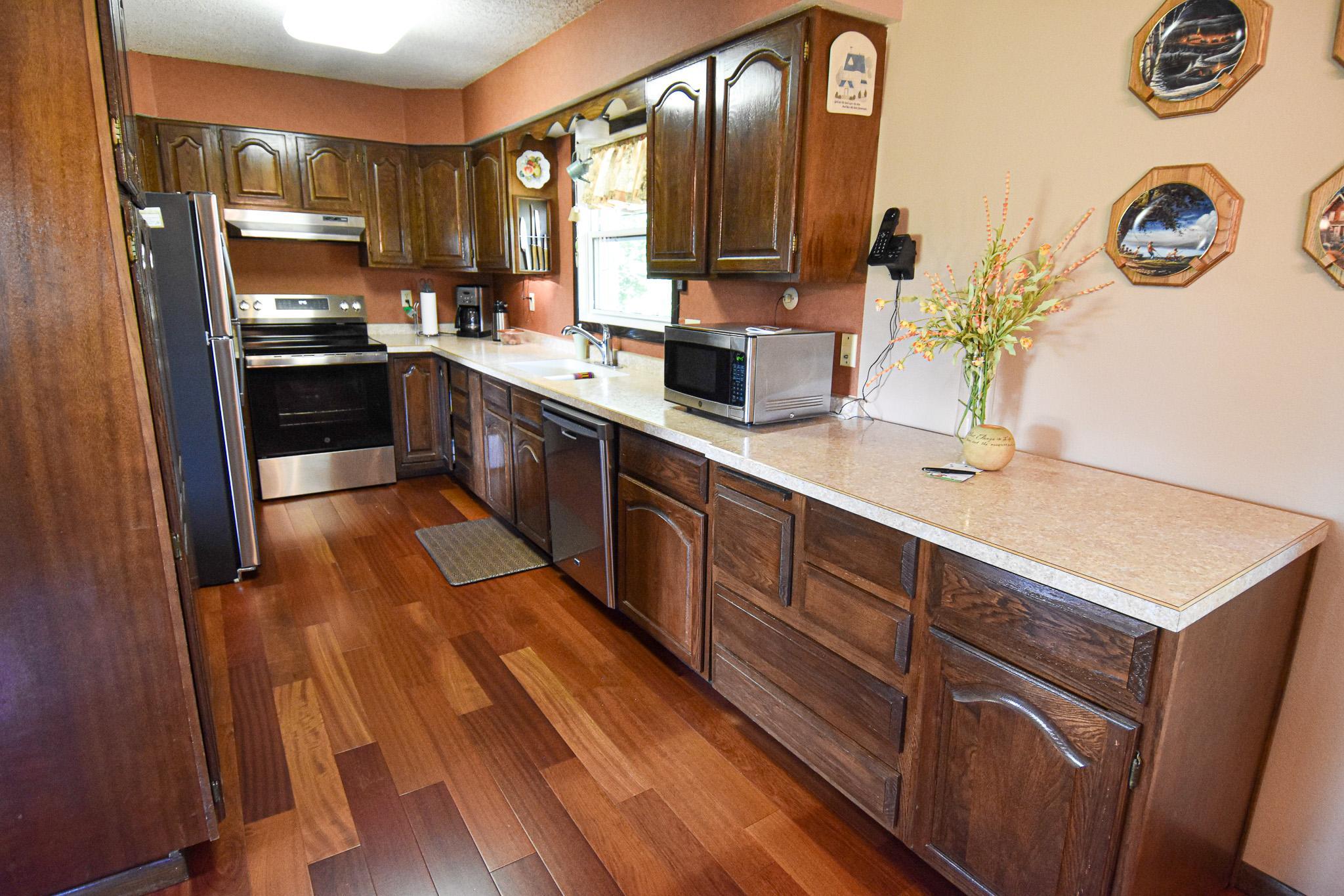 1977 single family home for sale at 14880 230th Street NE in Thief River Falls, MN — 4 bed, 2 bath (photo 18 of 58)