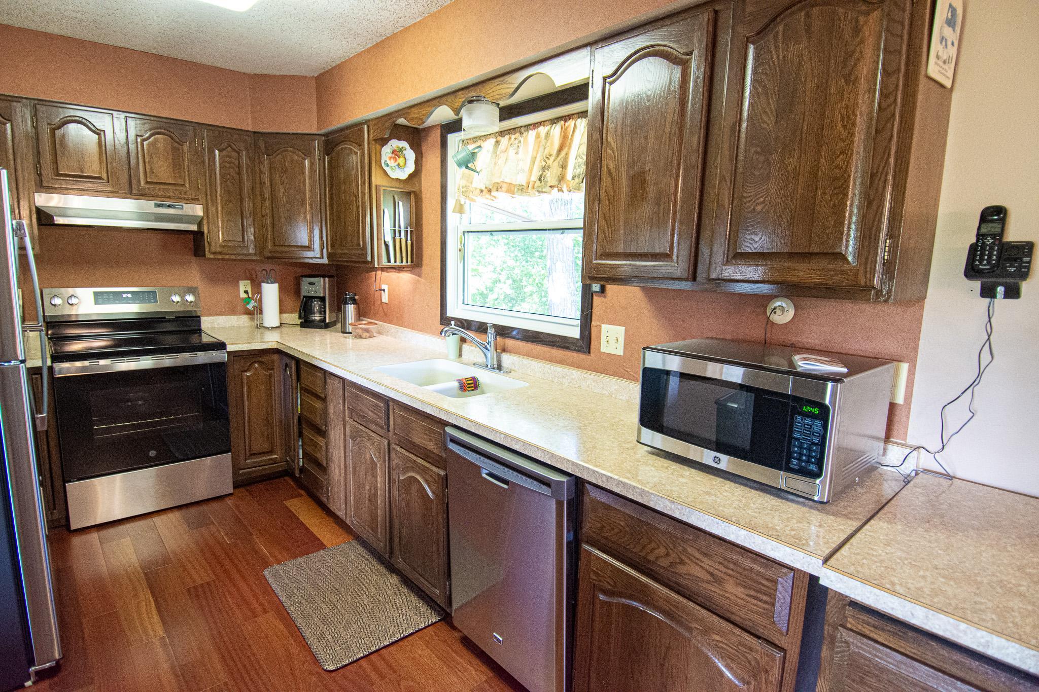 1977 single family home for sale at 14880 230th Street NE in Thief River Falls, MN — 4 bed, 2 bath (photo 19 of 58)