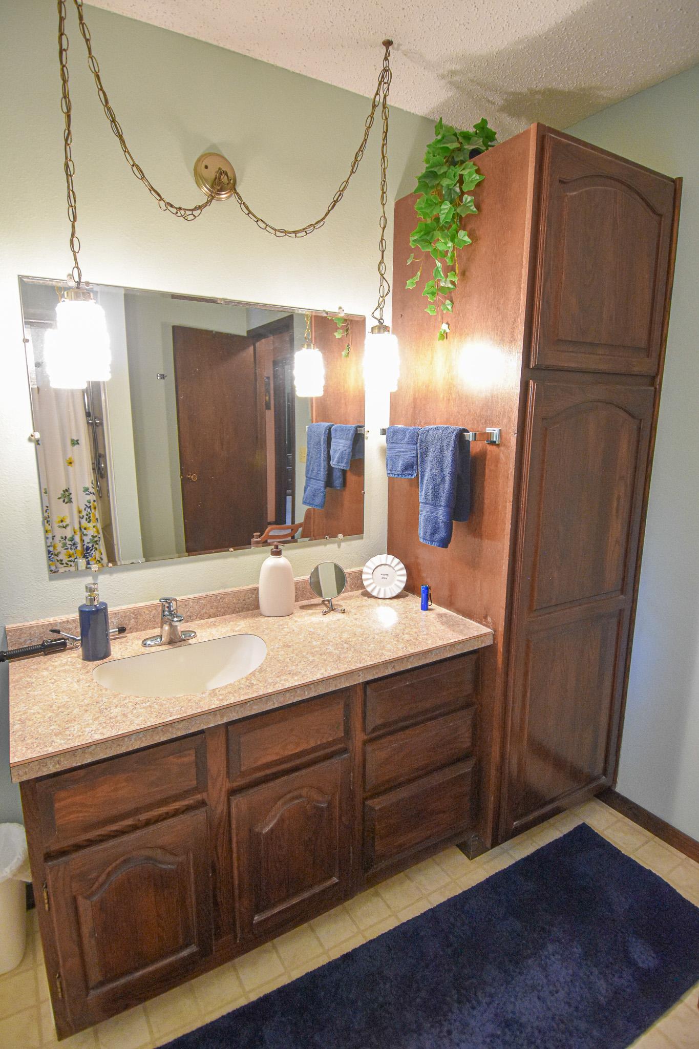 1977 single family home for sale at 14880 230th Street NE in Thief River Falls, MN — 4 bed, 2 bath (photo 26 of 58)