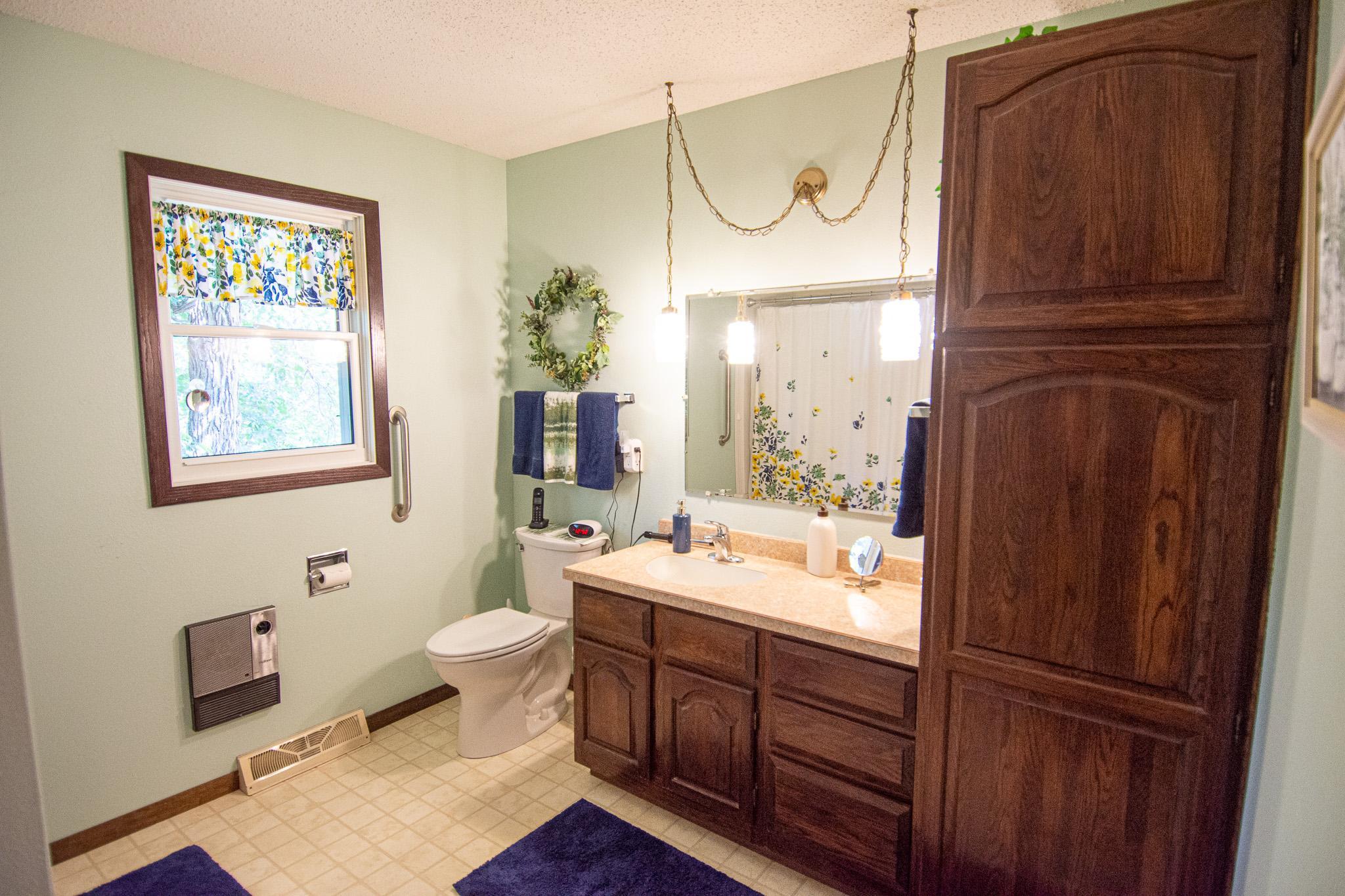 1977 single family home for sale at 14880 230th Street NE in Thief River Falls, MN — 4 bed, 2 bath (photo 27 of 58)