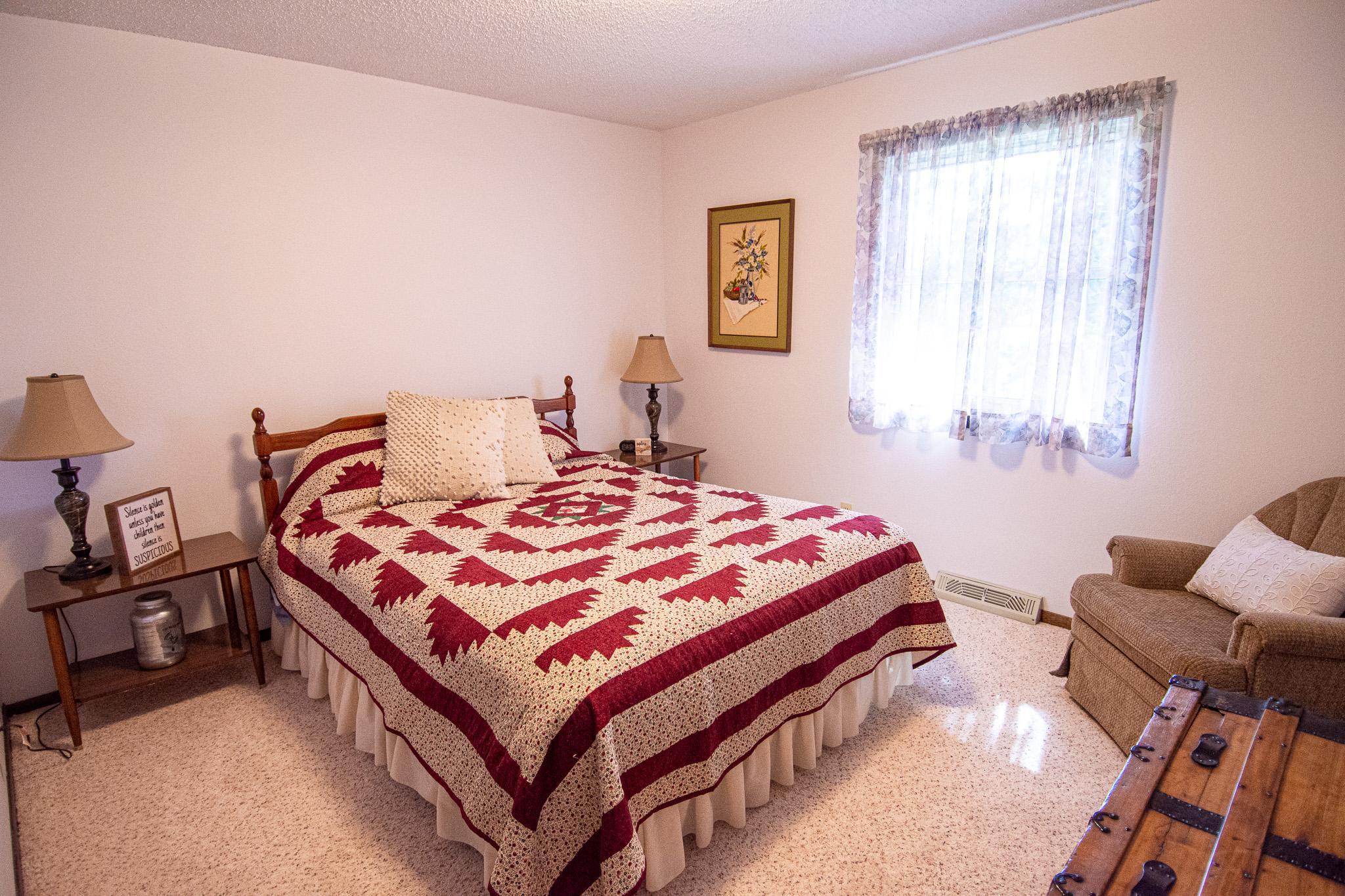 1977 single family home for sale at 14880 230th Street NE in Thief River Falls, MN — 4 bed, 2 bath (photo 28 of 58)