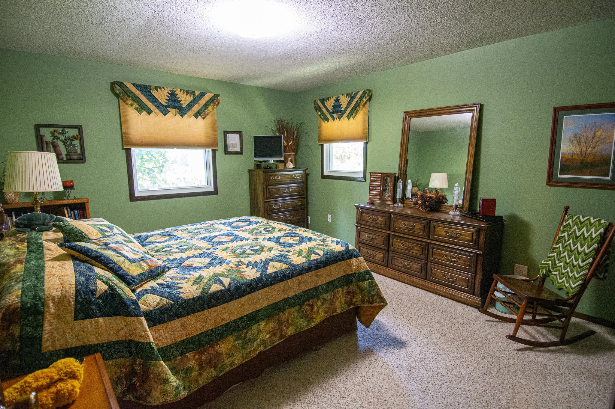 1977 single family home for sale at 14880 230th Street NE in Thief River Falls, MN — 4 bed, 2 bath (photo 32 of 58)