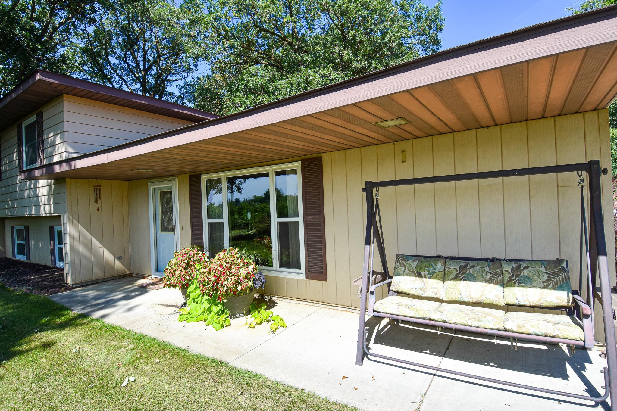 1977 single family home for sale at 14880 230th Street NE in Thief River Falls, MN — 4 bed, 2 bath (photo 5 of 58)
