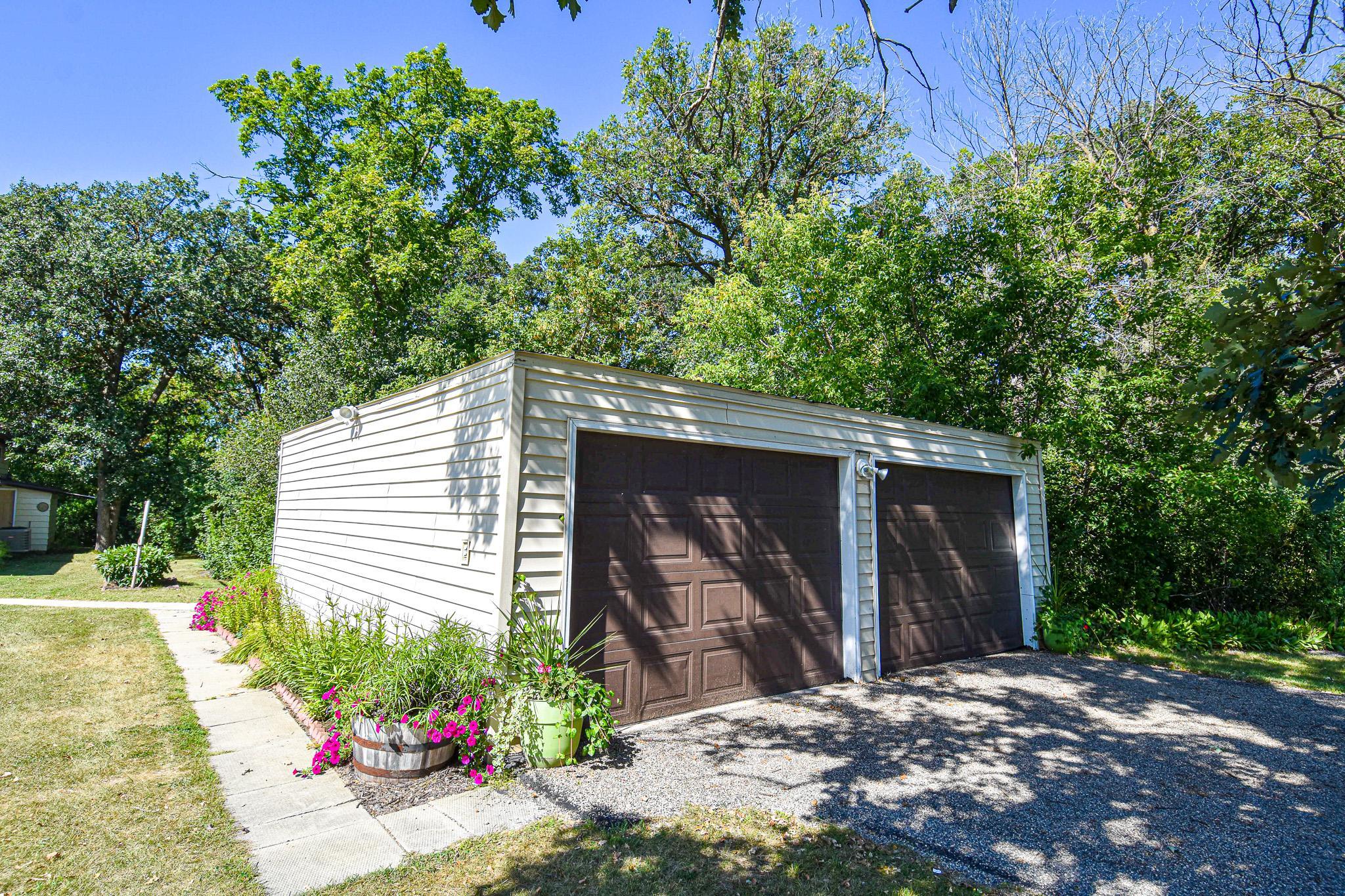 1977 single family home for sale at 14880 230th Street NE in Thief River Falls, MN — 4 bed, 2 bath (photo 49 of 58)