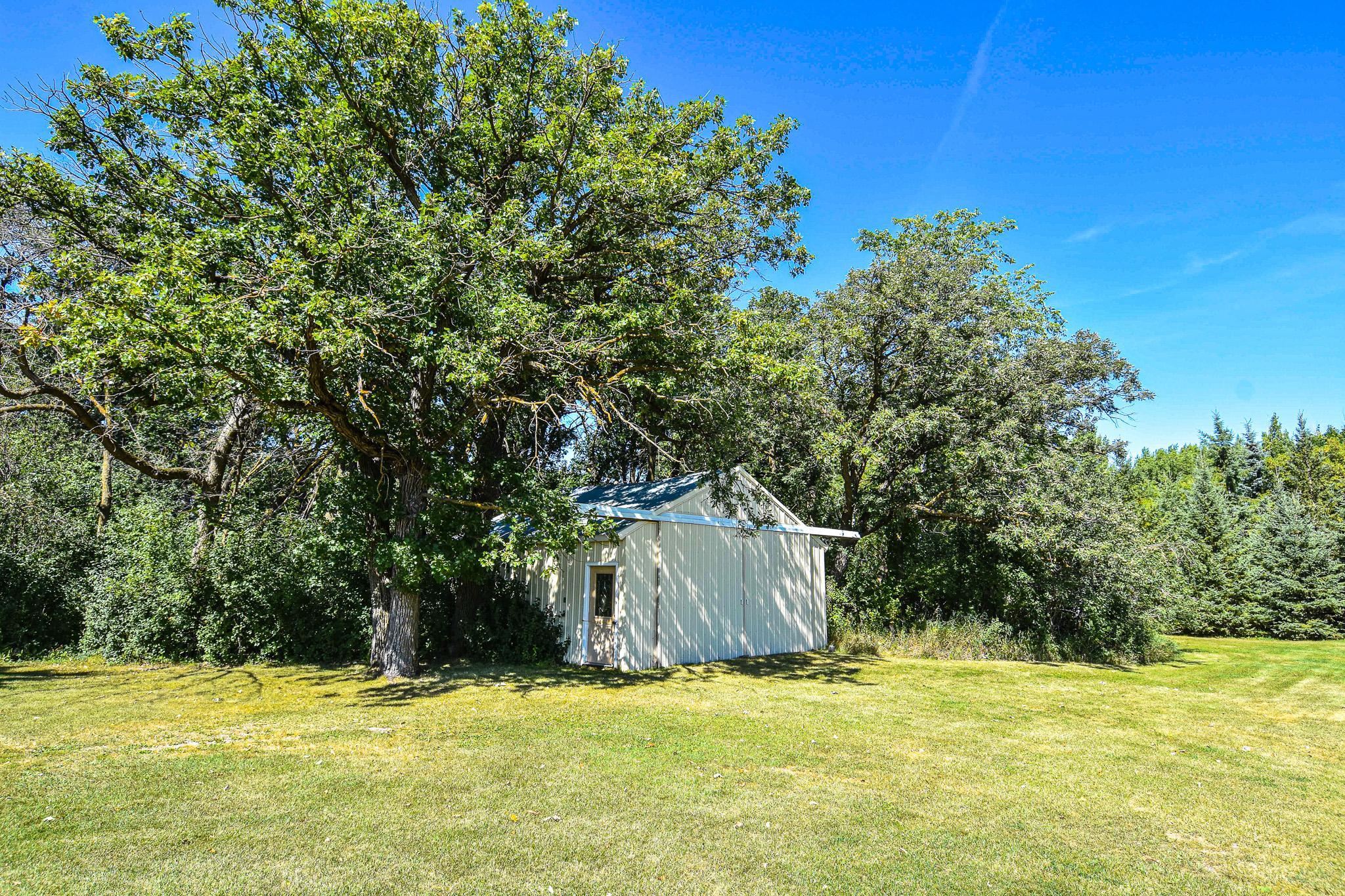 1977 single family home for sale at 14880 230th Street NE in Thief River Falls, MN — 4 bed, 2 bath (photo 50 of 58)