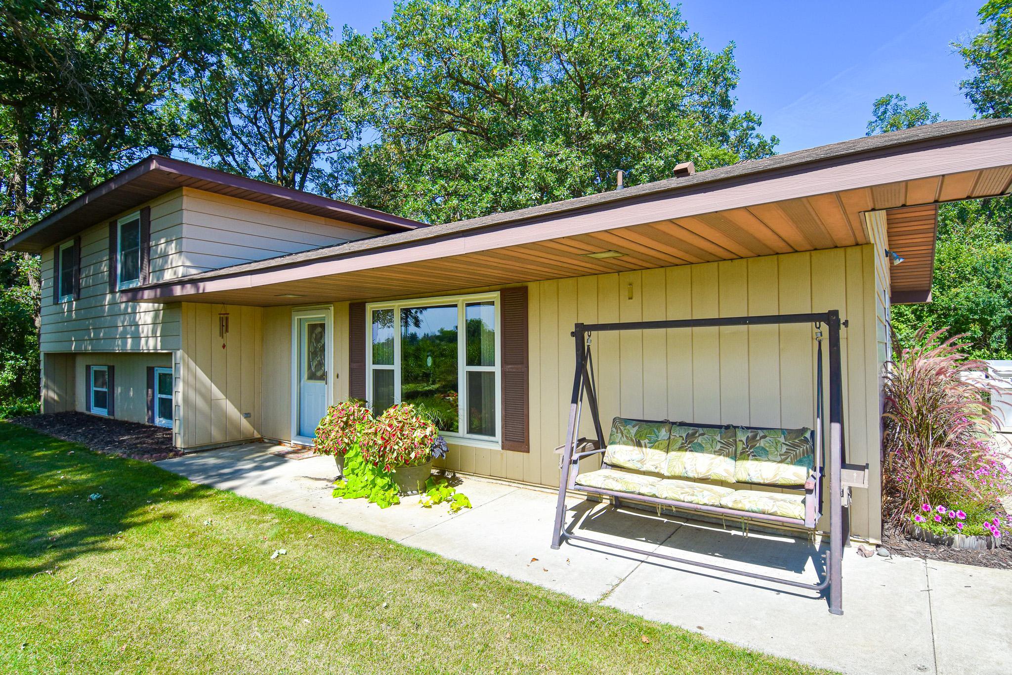 1977 single family home for sale at 14880 230th Street NE in Thief River Falls, MN — 4 bed, 2 bath (photo 6 of 58)