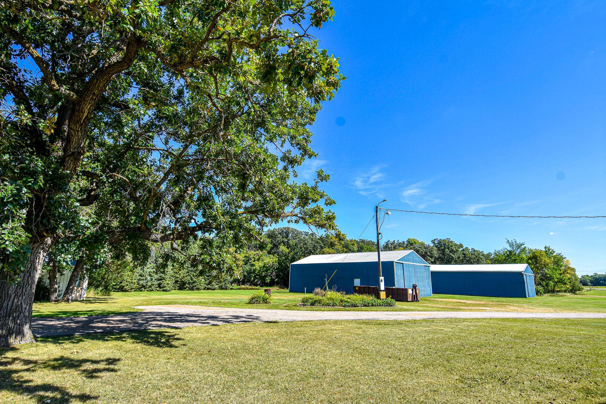 1977 single family home for sale at 14880 230th Street NE in Thief River Falls, MN — 4 bed, 2 bath (photo 54 of 58)