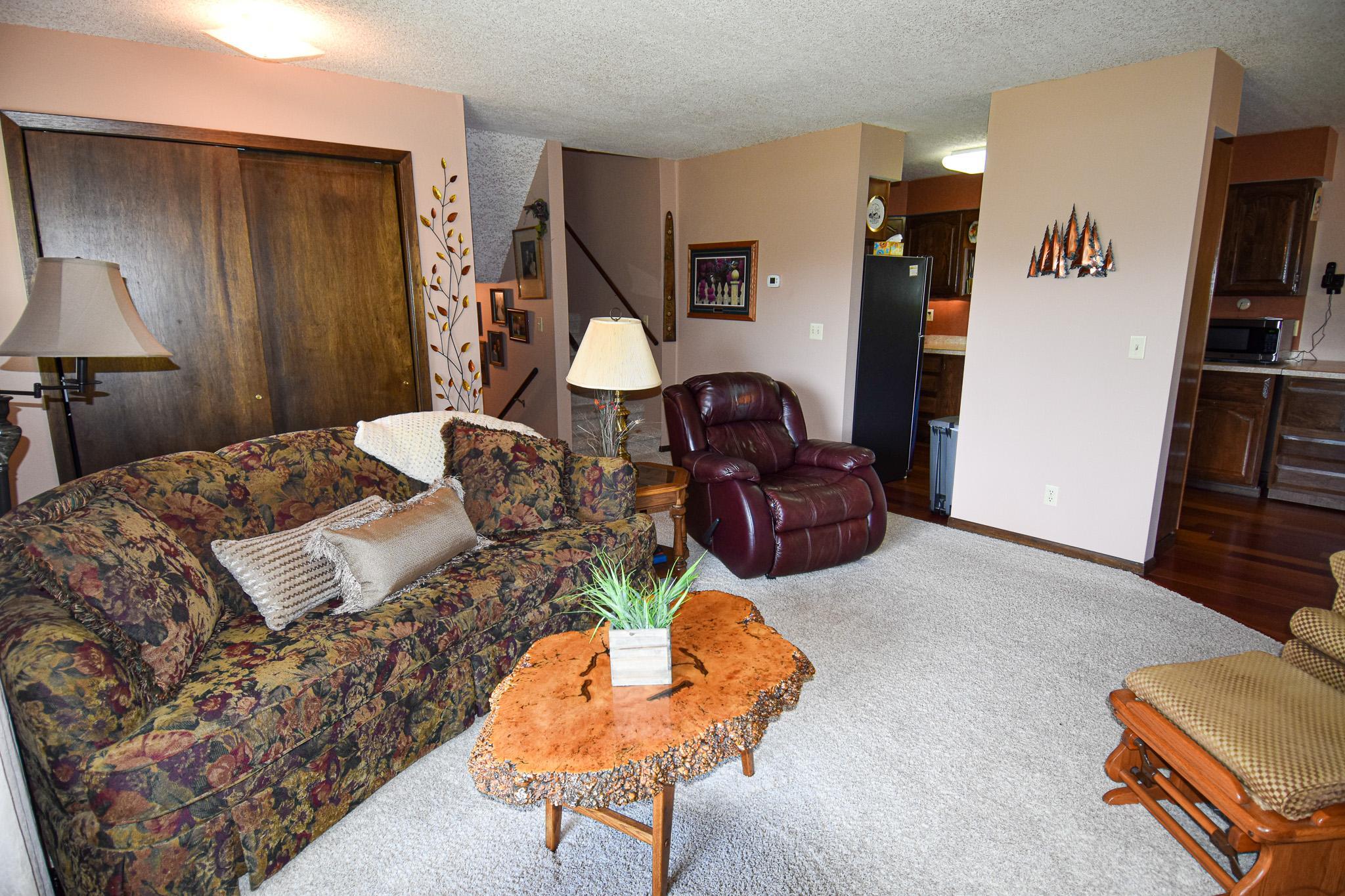 1977 single family home for sale at 14880 230th Street NE in Thief River Falls, MN — 4 bed, 2 bath (photo 10 of 58)