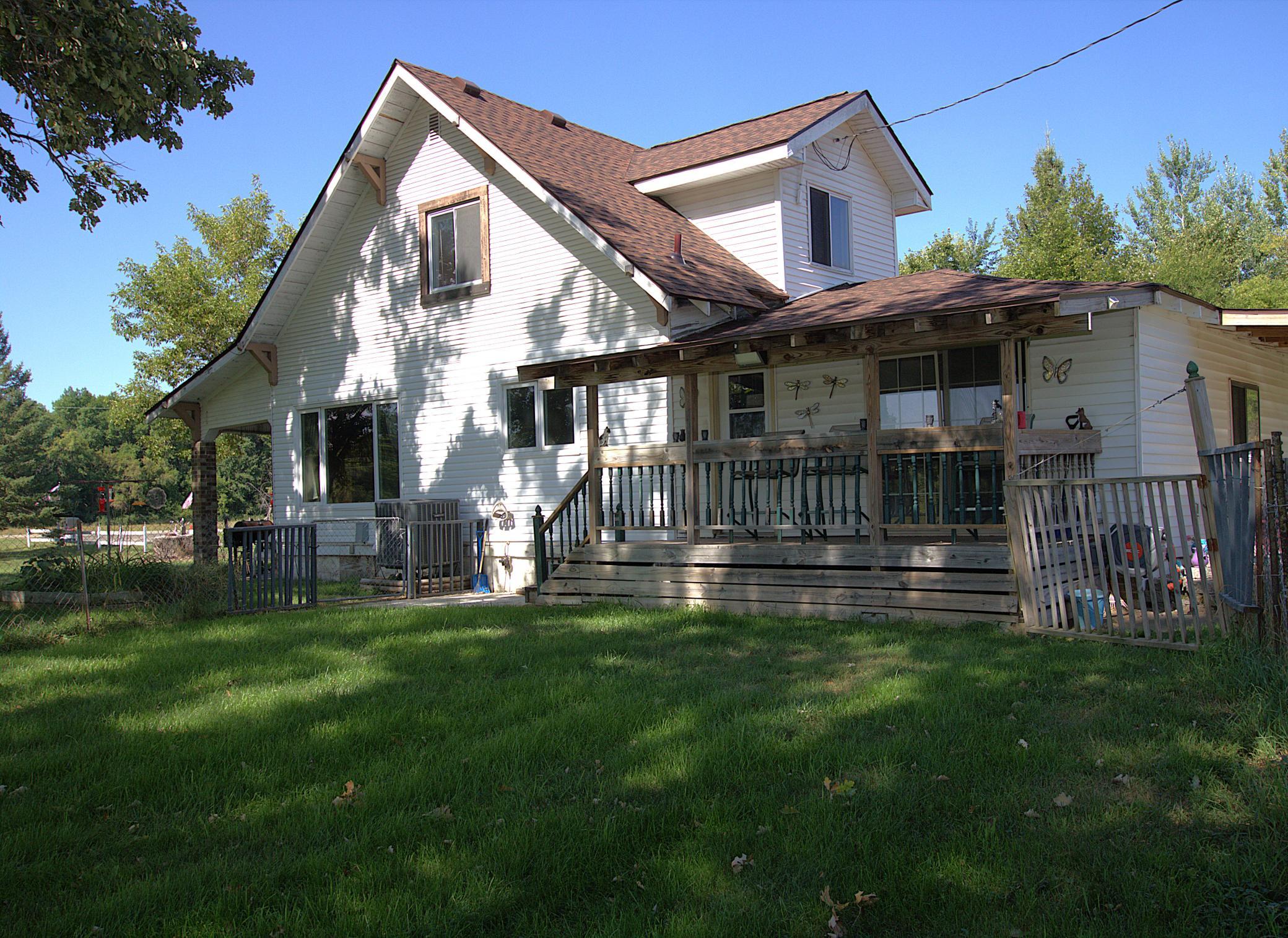1949 single family home for sale at 45594 313th Street in Motley, MN — 3 bed, 2 bath (photo 4 of 48)
