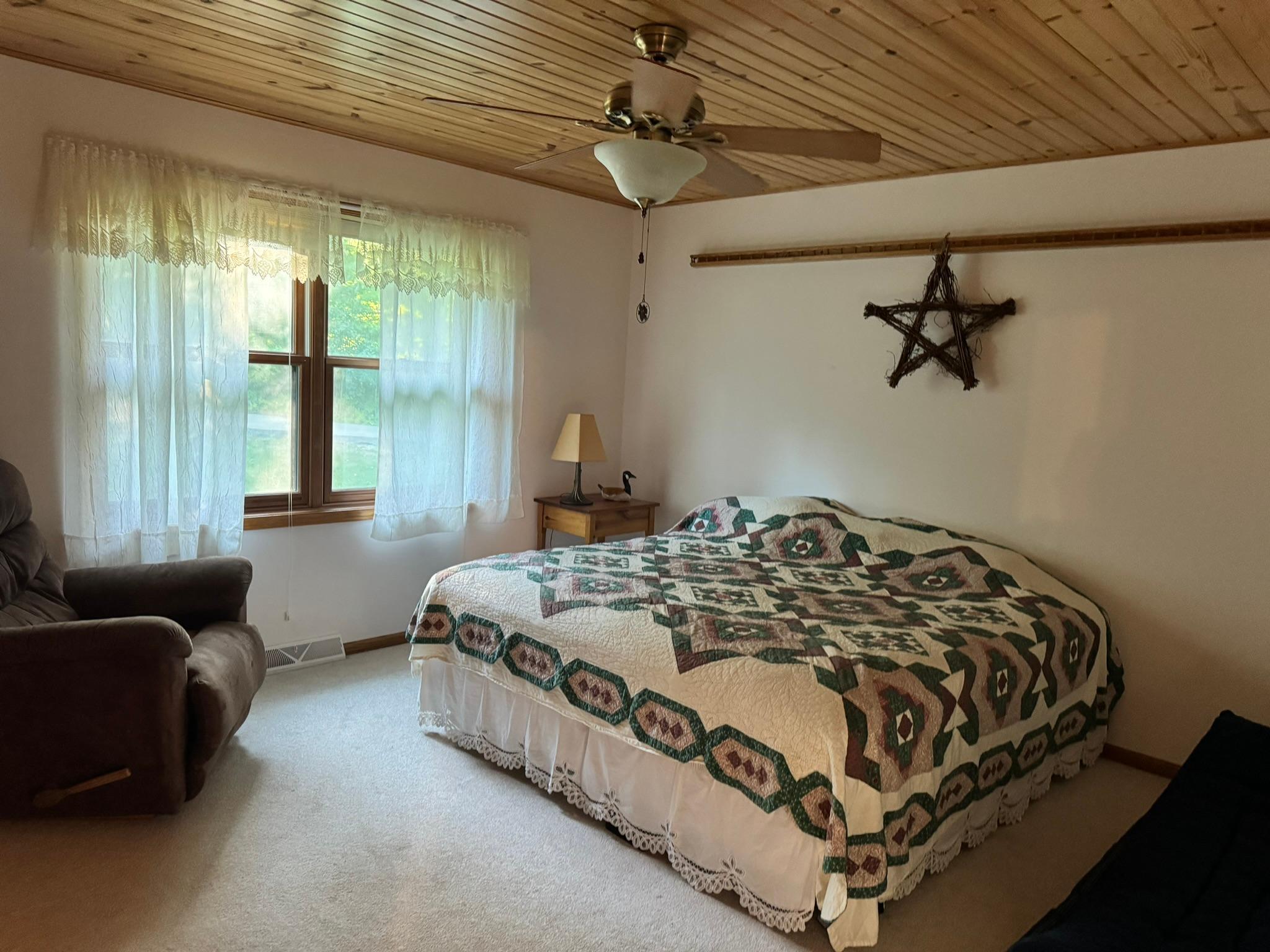 2001 single family home for sale at 7990 S Agency Estates Drive NW in Walker, MN — 3 bed, 2 bath (photo 16 of 36)