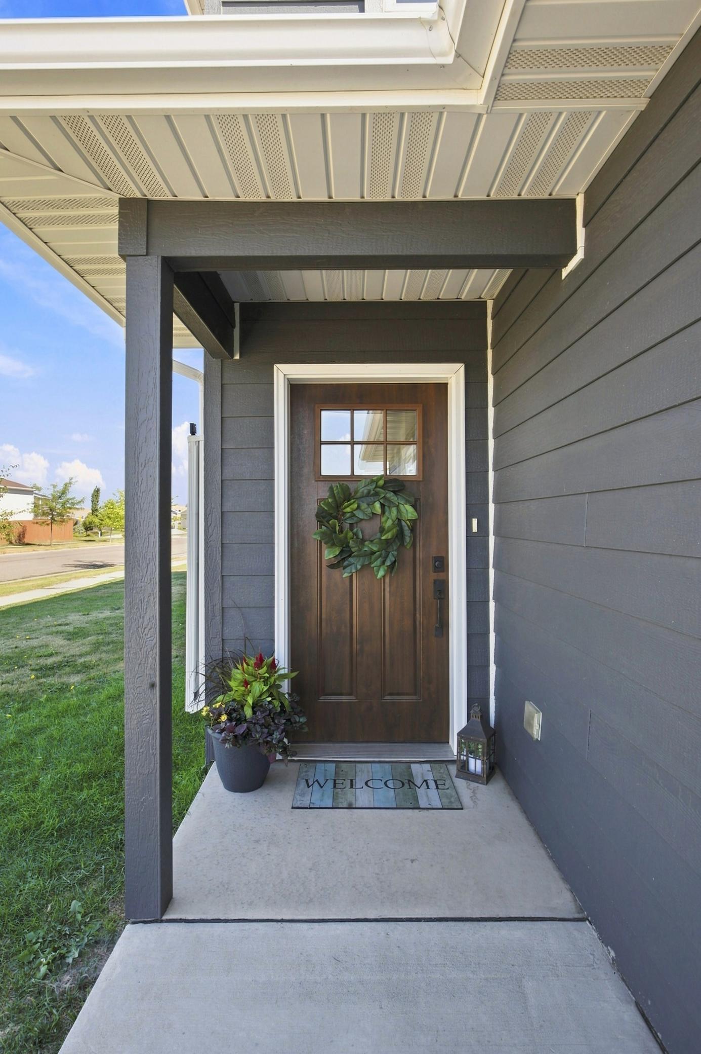 2019 single family home for sale at 1102 LILAC Lane in Moorhead, MN — 4 bed, 3 bath (photo 2 of 42)