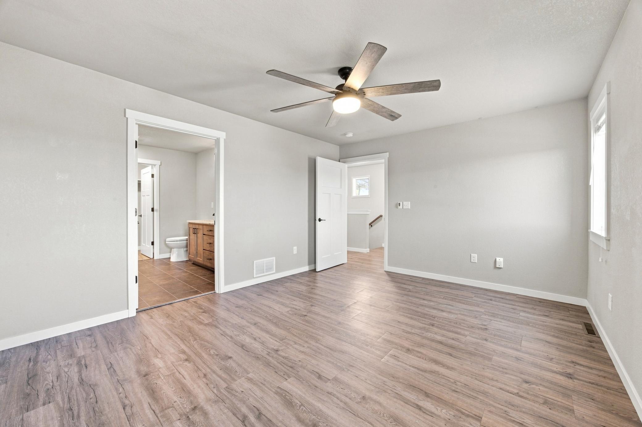 2019 single family home for sale at 1102 LILAC Lane in Moorhead, MN — 4 bed, 3 bath (photo 16 of 42)