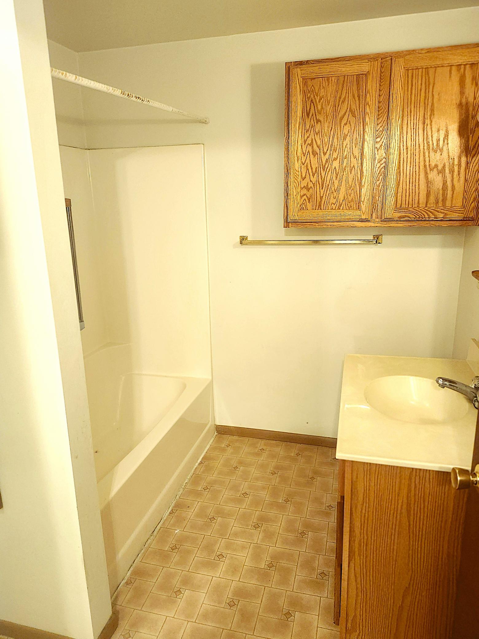 1885 triplex for sale at 46 W Main Street in Osakis, MN — 7 bed, 3 bath (photo 12 of 15)