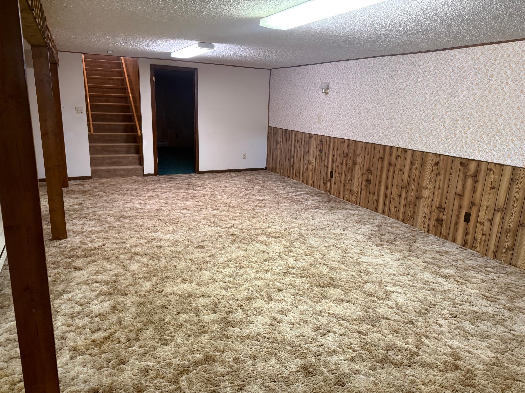 1970 single family home for sale at 24247 County Road 15 in Badger, MN — 3 bed, 1 bath (photo 10 of 18)