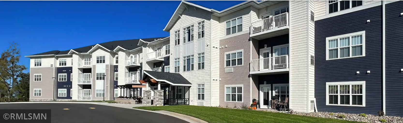 2023 condo for sale at 7084 Glory Road, Unit 300 in Baxter, MN — 2 bed, 2 bath (photo 16 of 22)