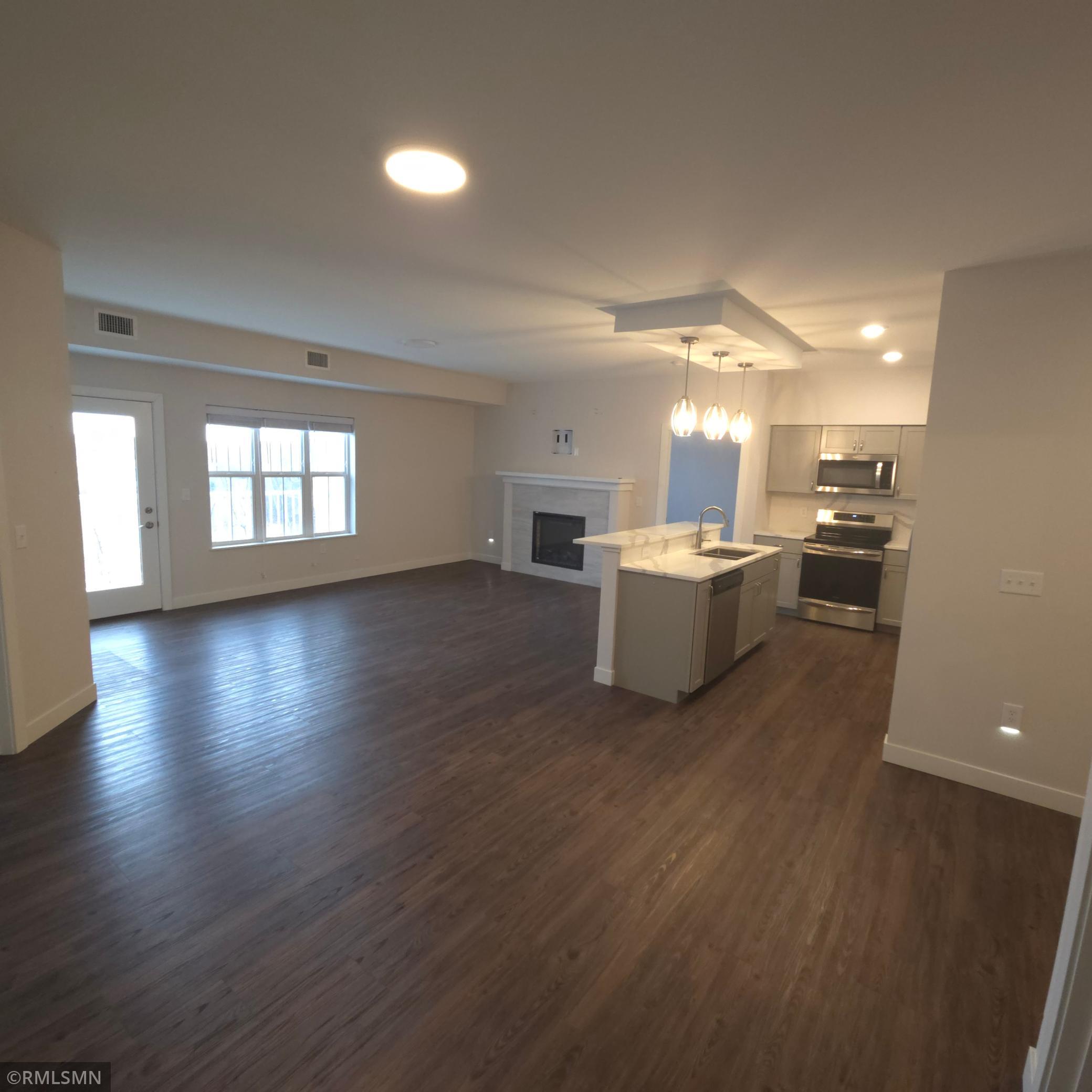 2023 condo for sale at 7084 Glory Road, Unit 300 in Baxter, MN — 2 bed, 2 bath (photo 4 of 22)