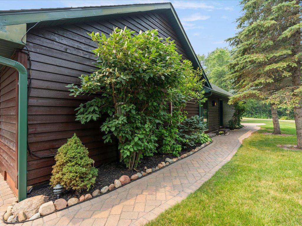 2001 single family home for sale at 16138 Zigmund Drive in Fifty Lakes, MN — 5 bed, 3 bath (photo 38 of 70)