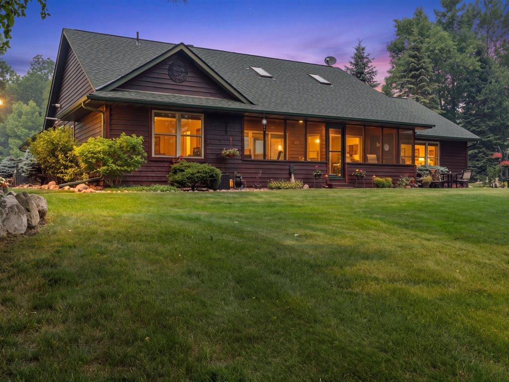 2001 single family home for sale at 16138 Zigmund Drive in Fifty Lakes, MN — 5 bed, 3 bath (photo 5 of 70)