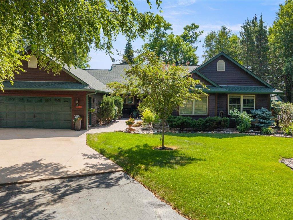 2001 single family home for sale at 16138 Zigmund Drive in Fifty Lakes, MN — 5 bed, 3 bath (photo 6 of 70)