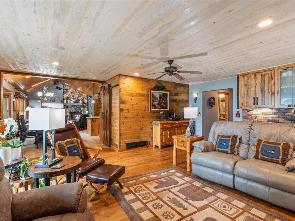 2001 single family home for sale at 16138 Zigmund Drive in Fifty Lakes, MN — 5 bed, 3 bath (photo 54 of 70)