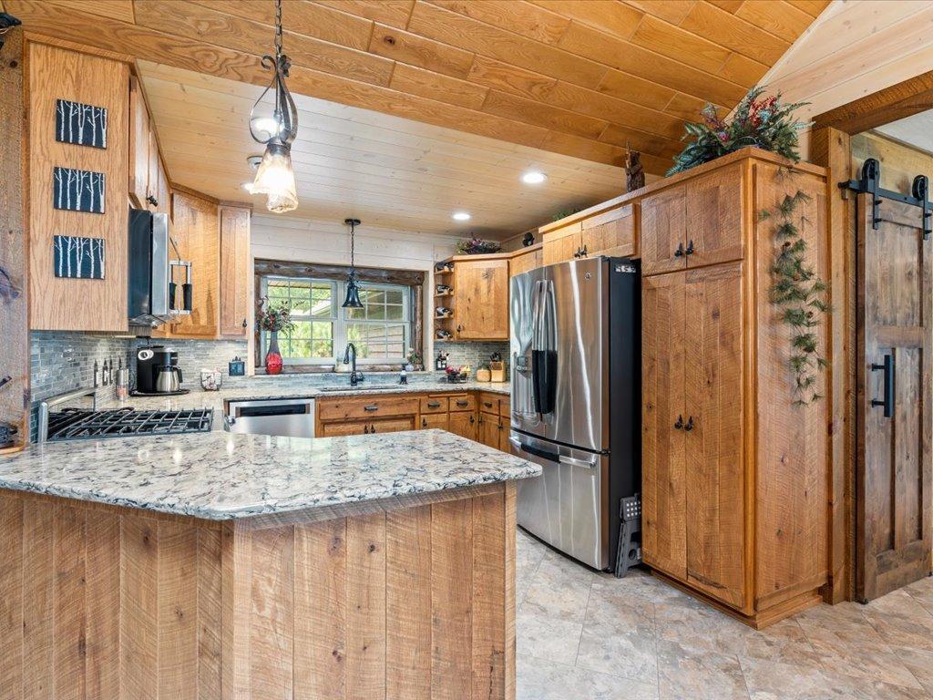 2001 single family home for sale at 16138 Zigmund Drive in Fifty Lakes, MN — 5 bed, 3 bath (photo 57 of 70)