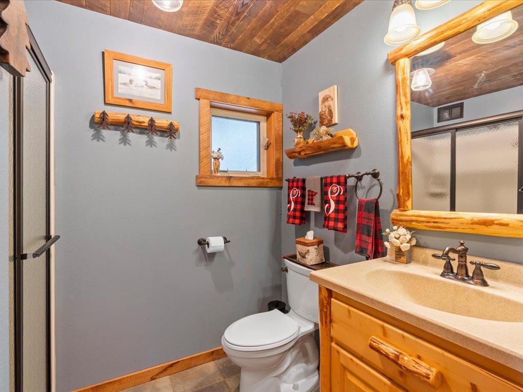 2001 single family home for sale at 16138 Zigmund Drive in Fifty Lakes, MN — 5 bed, 3 bath (photo 59 of 70)