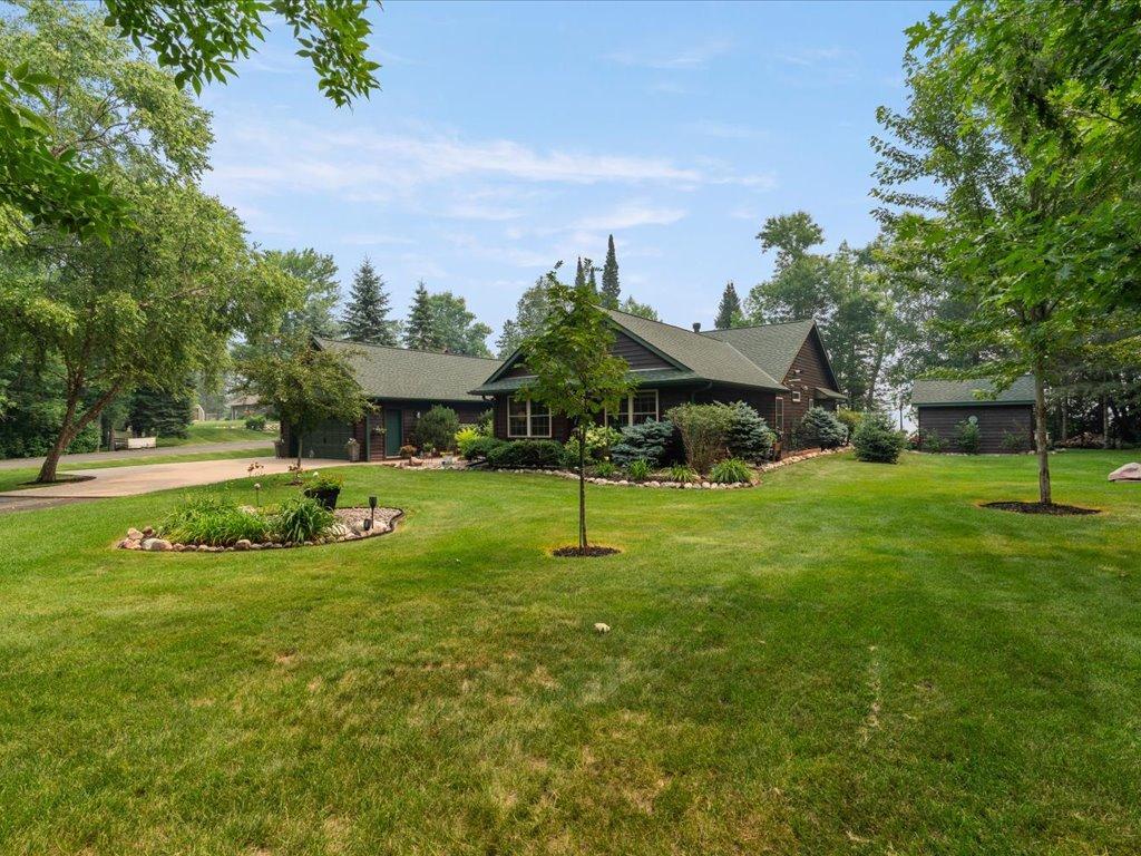 2001 single family home for sale at 16138 Zigmund Drive in Fifty Lakes, MN — 5 bed, 3 bath (photo 7 of 70)