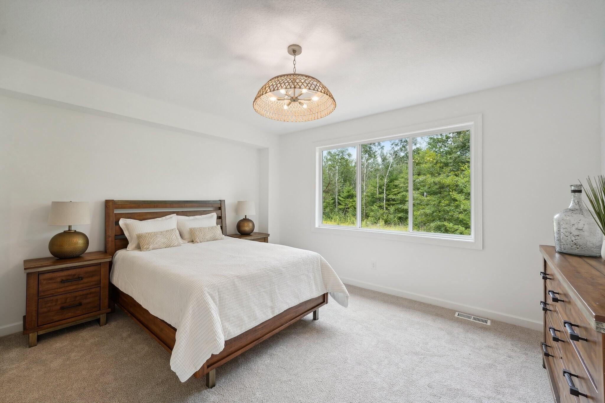 2026 single family home for sale at 5033 Colonial Court in Alexandria, MN — 5 bed, 3 bath (photo 11 of 22)