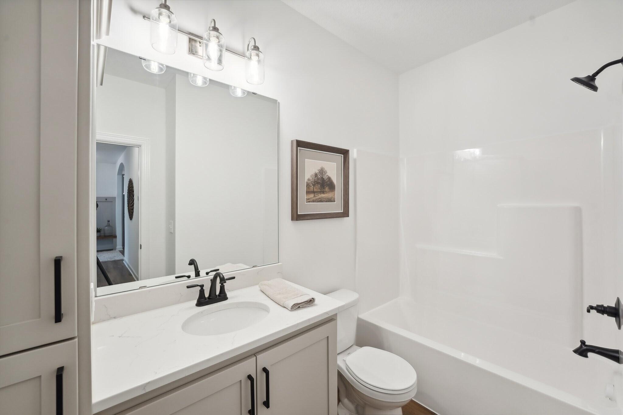 2026 single family home for sale at 5033 Colonial Court in Alexandria, MN — 5 bed, 3 bath (photo 14 of 22)
